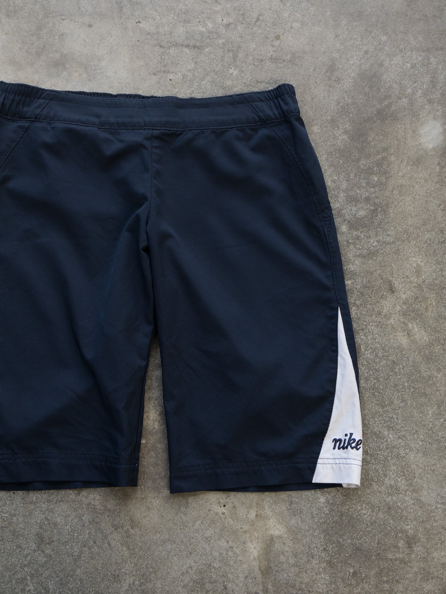 Vintage Navy Nike Shorts (Women's M)