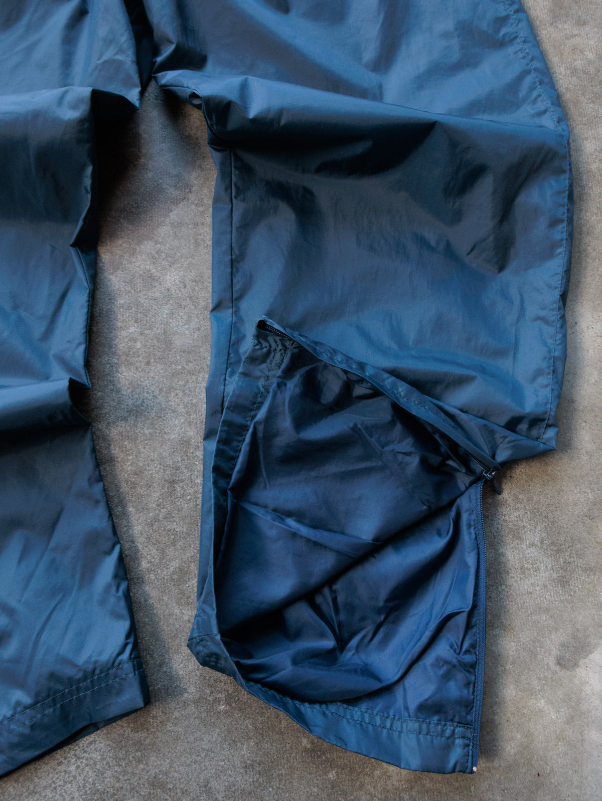 Vintage 00s Navy Nike Track Pants (Women's XL)