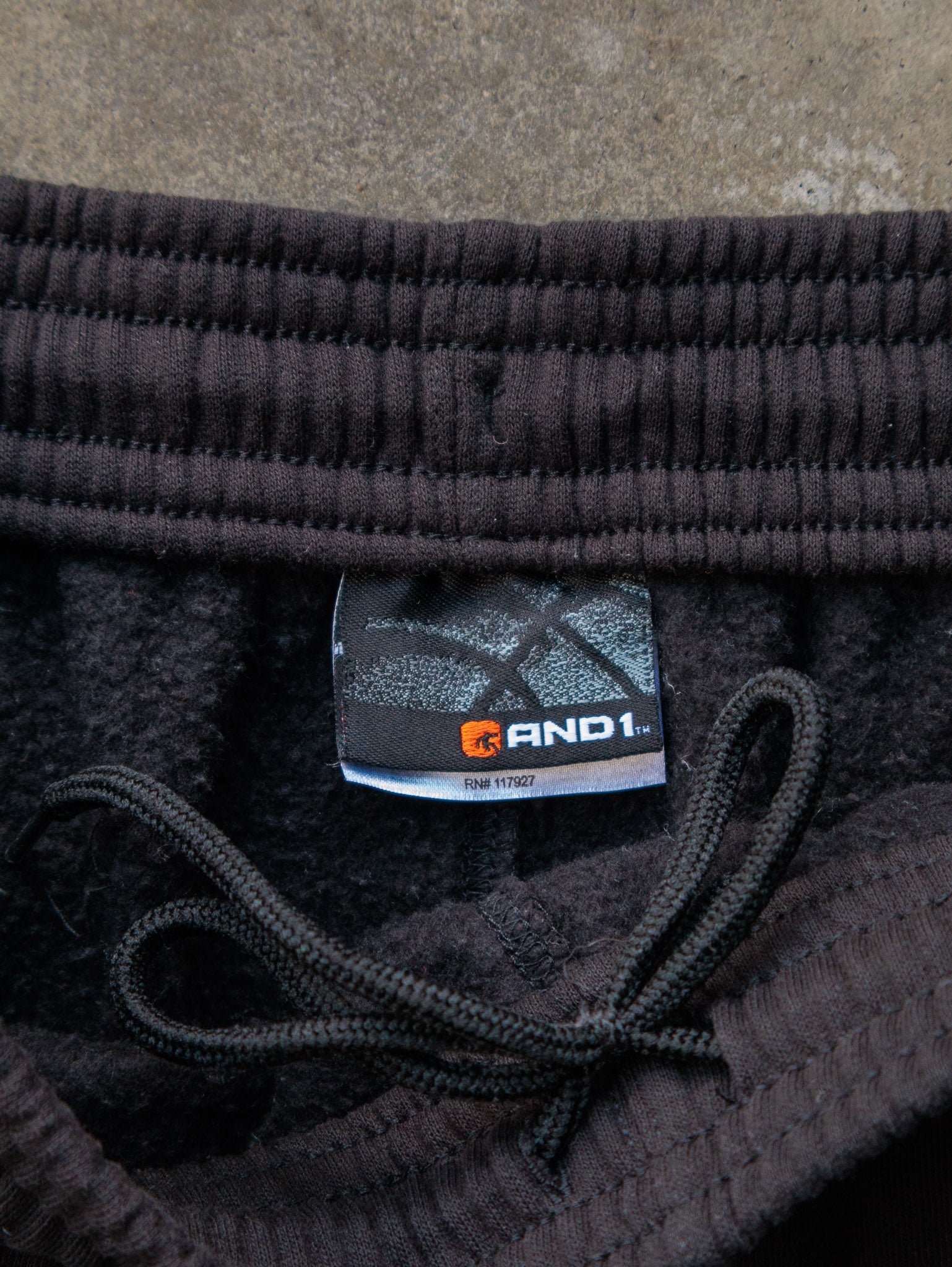 Vintage Black AND1 Cargo Sweatpants (L)