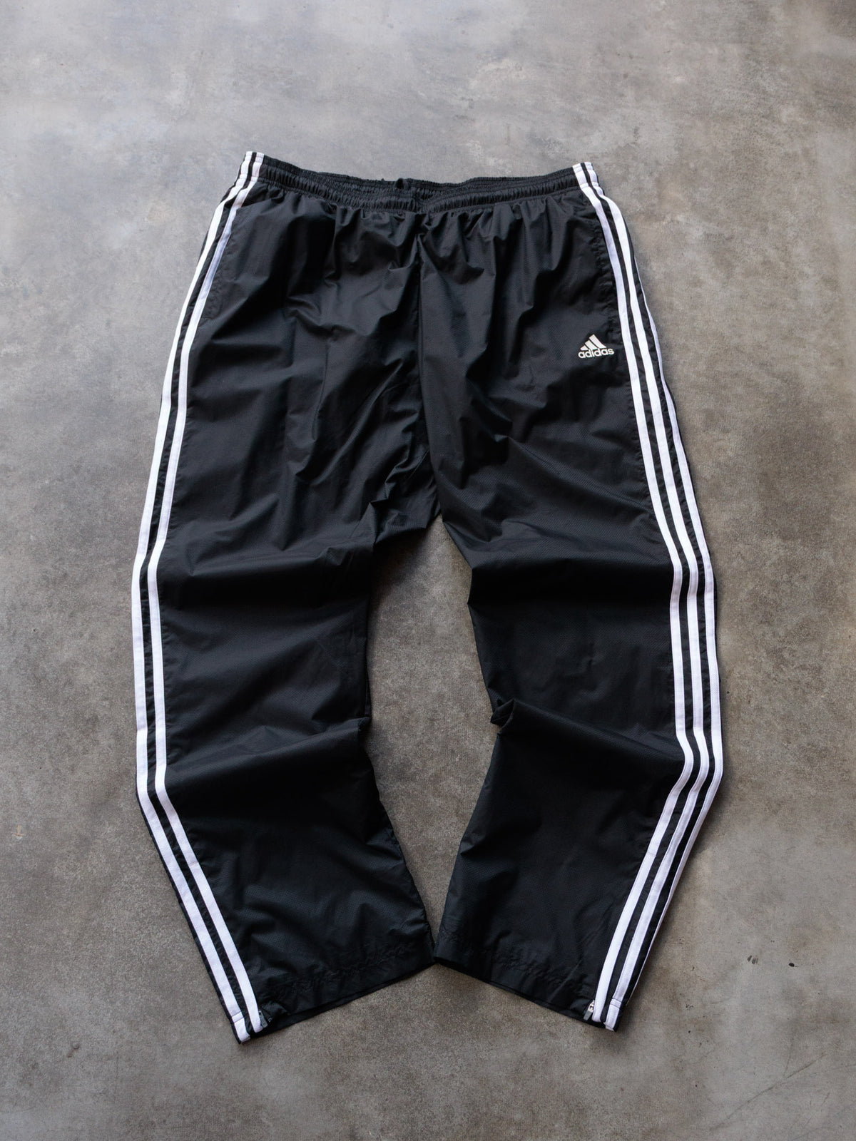 Vintage Black Adidas Track Pants (-)