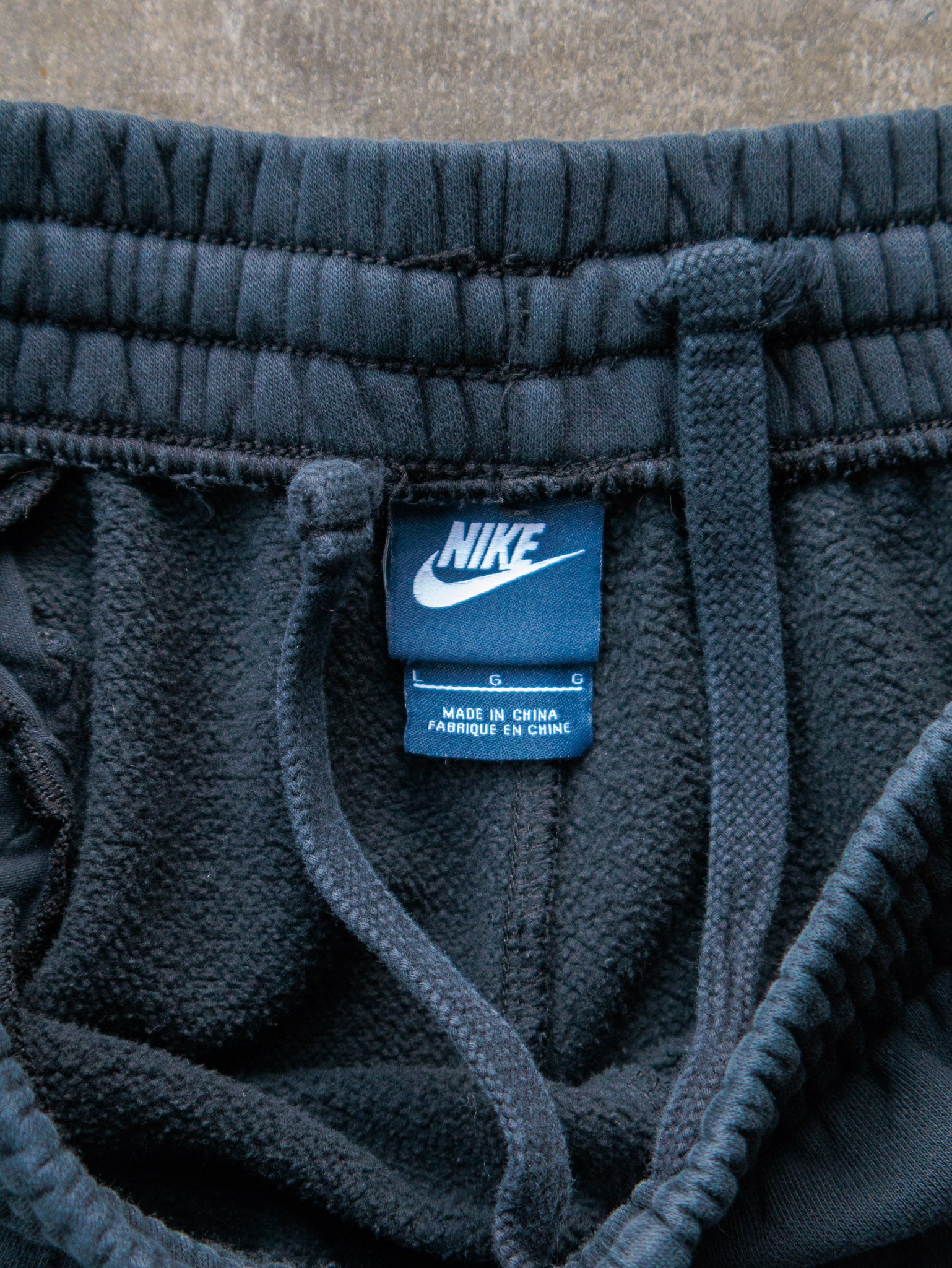 Vintage Black Nike Cargo Sweatpants (L)