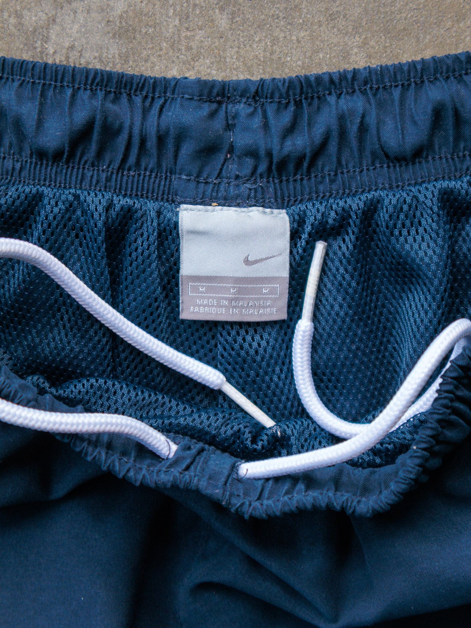 Vintage 00s Navy Nike Cargo Track Pants (M)