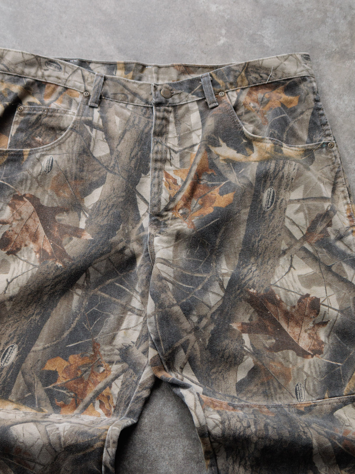 Vintage 90s Brown Realtree Hardwoods Camo Wrangler Pants (-)