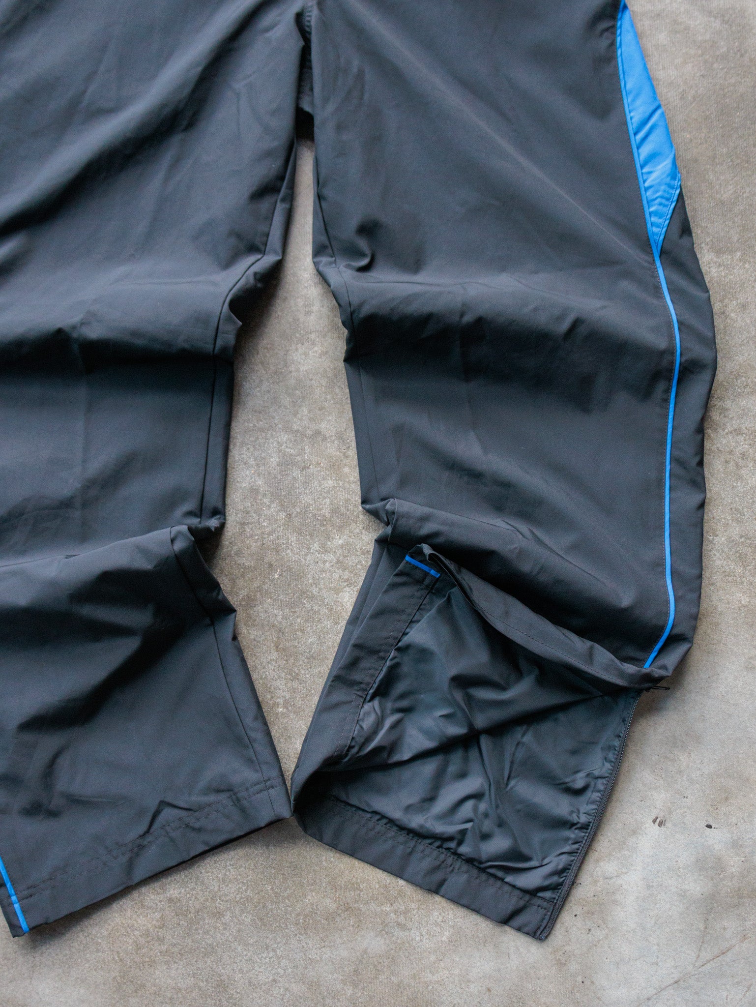 Vintage 00s Black Nike Track Pants (M)