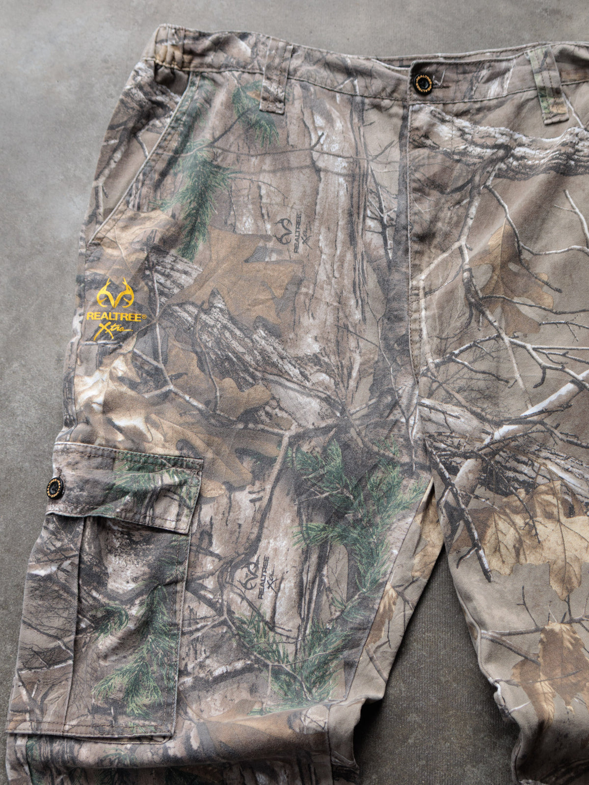 Vintage Brown Realtree Xtra Camo Cargo Pants (L)