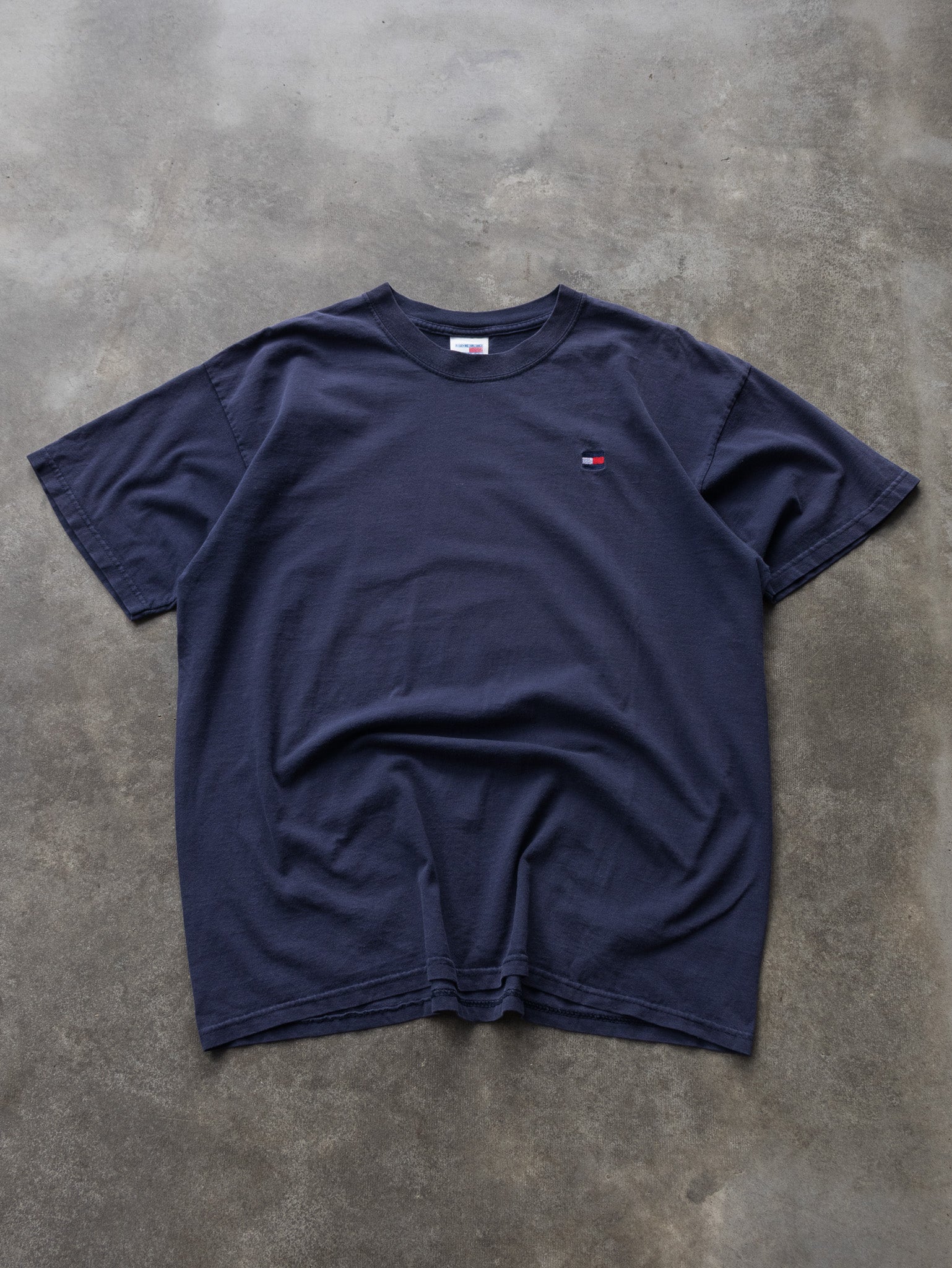 Vintage 90s Navy Tommy Hilfiger Tee (XL)