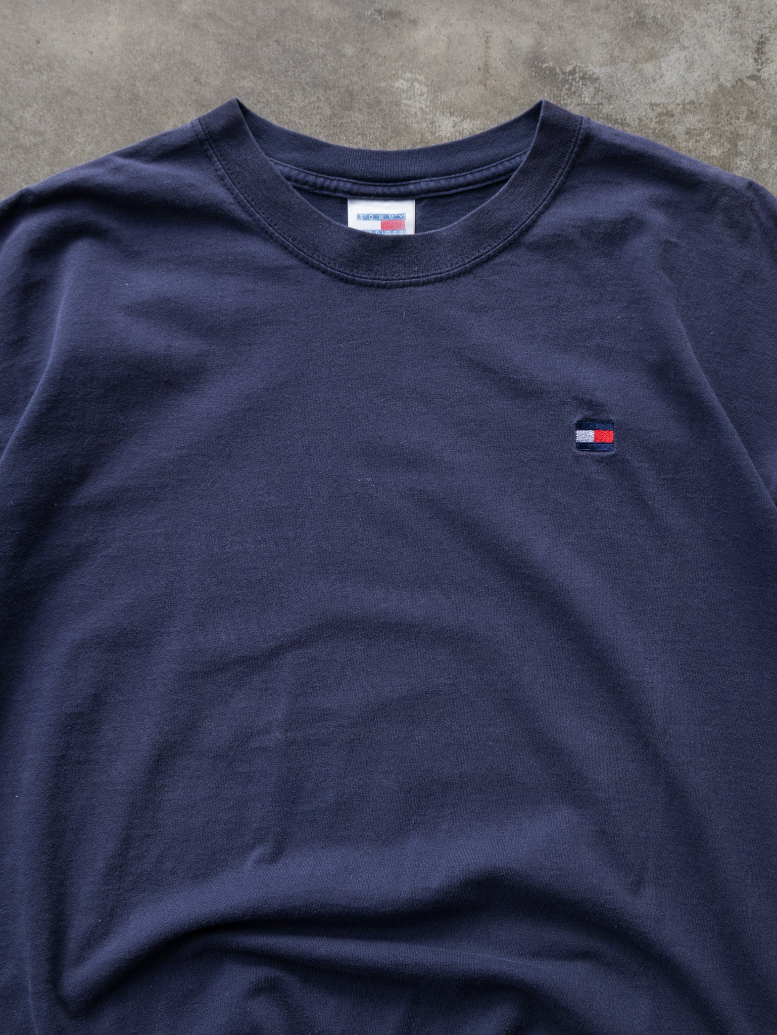 Vintage 90s Navy Tommy Hilfiger Tee (XL)