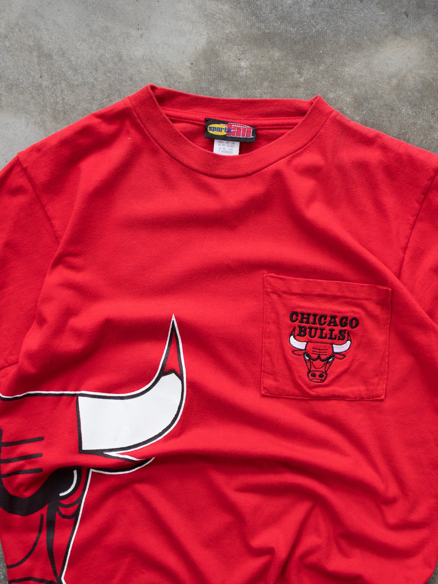 Vintage Red Chicago Bulls Tee (M)