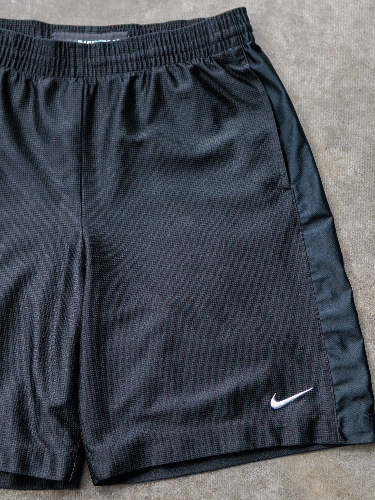 Vintage Black Nike Basketball Shorts (L)