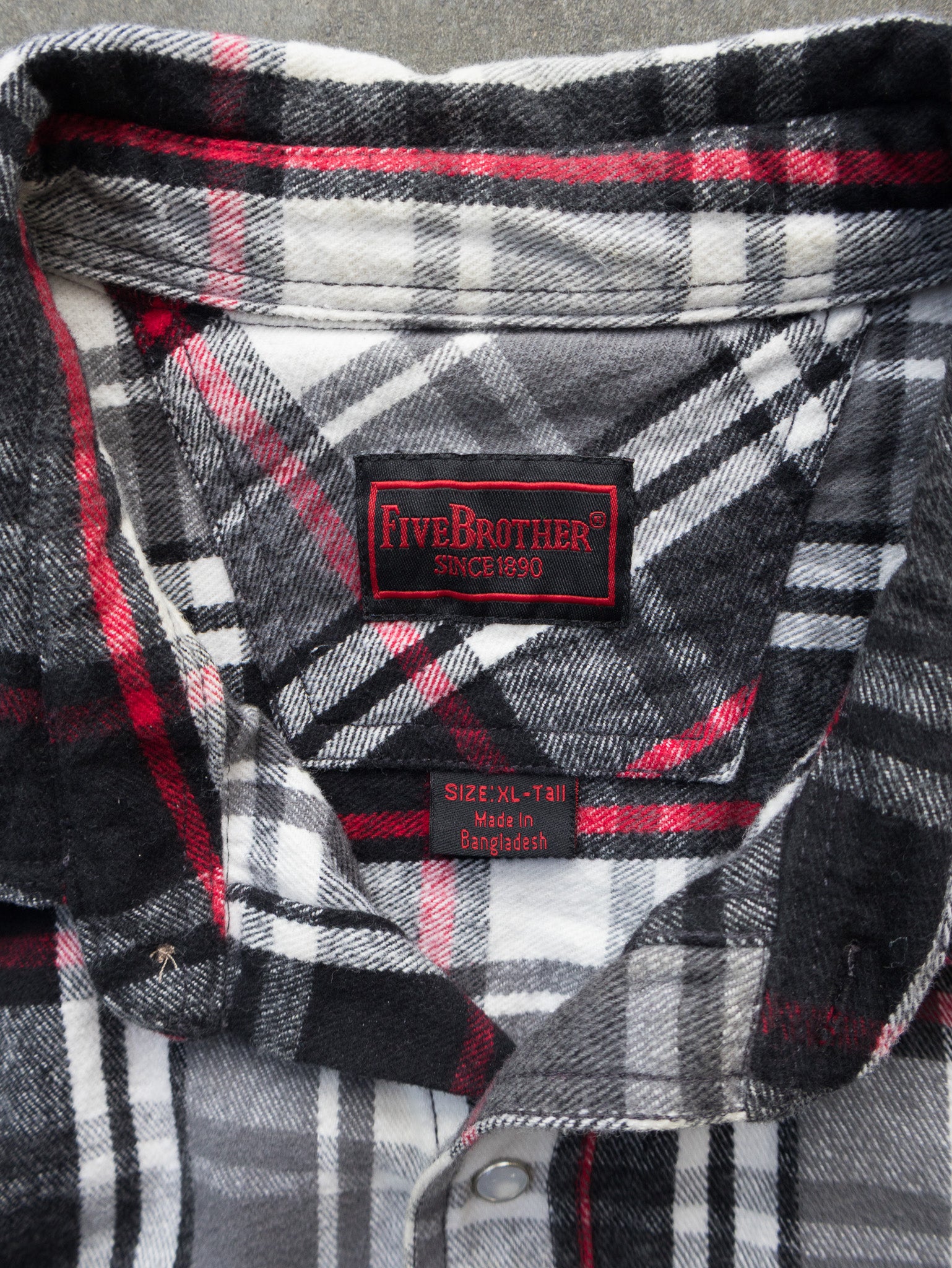 Vintage Field & Stream Grey & Red Plaid Flannel Shirt (XL)