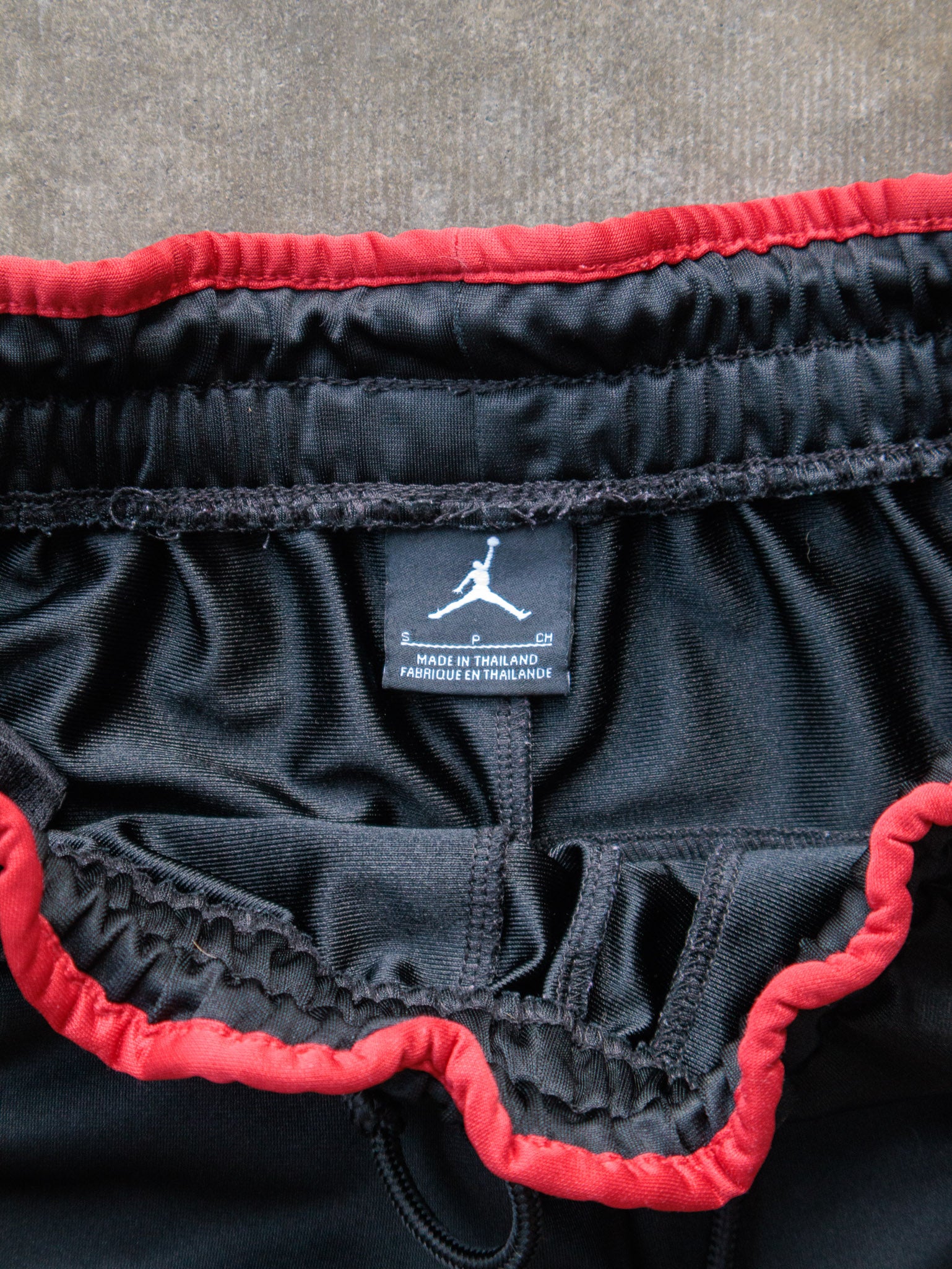 Vintage Black & Red Jordan Basketball Shorts (S)