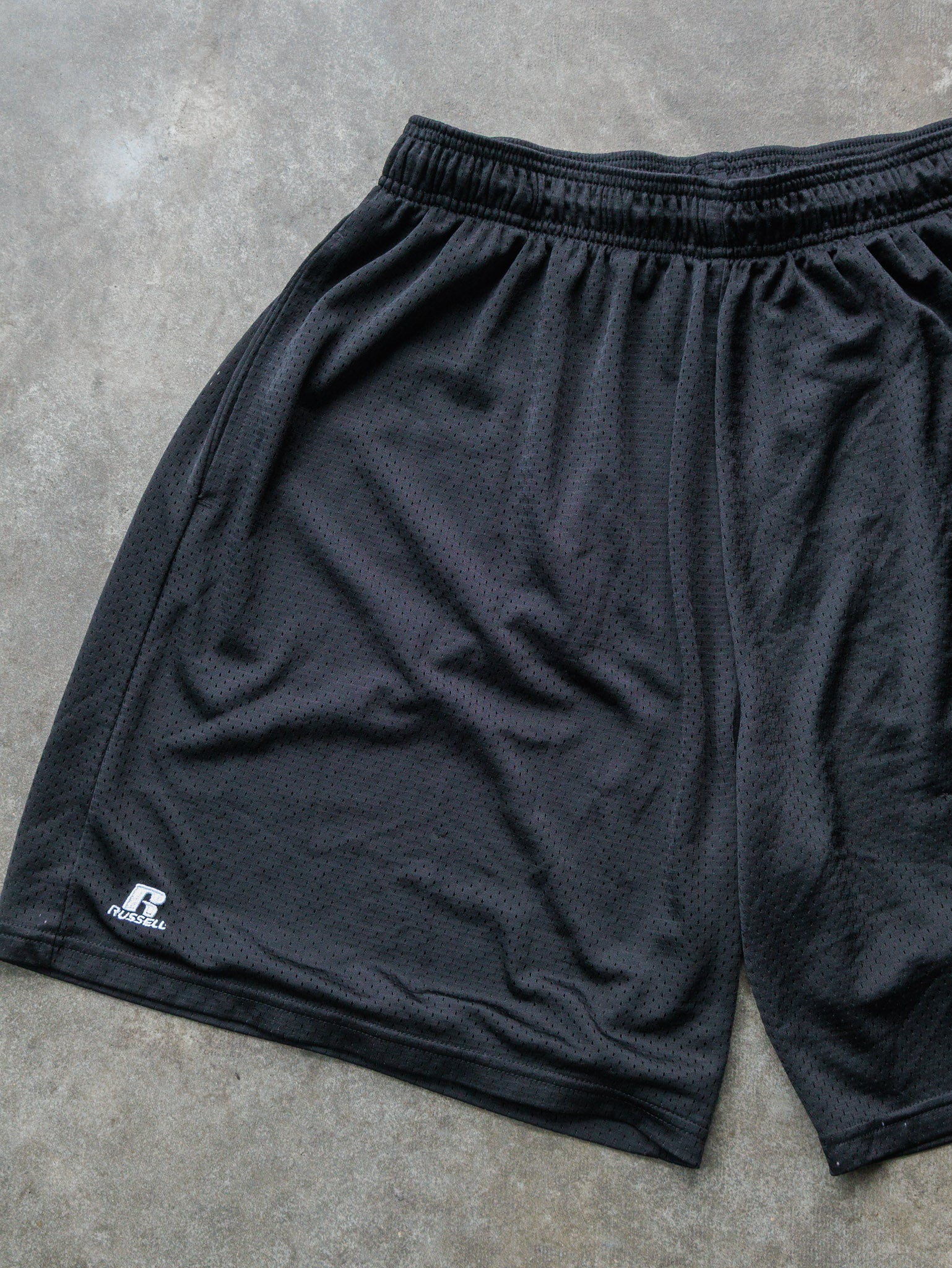 Vintage 00s Black Russell Athletic Mesh Shorts (XL)