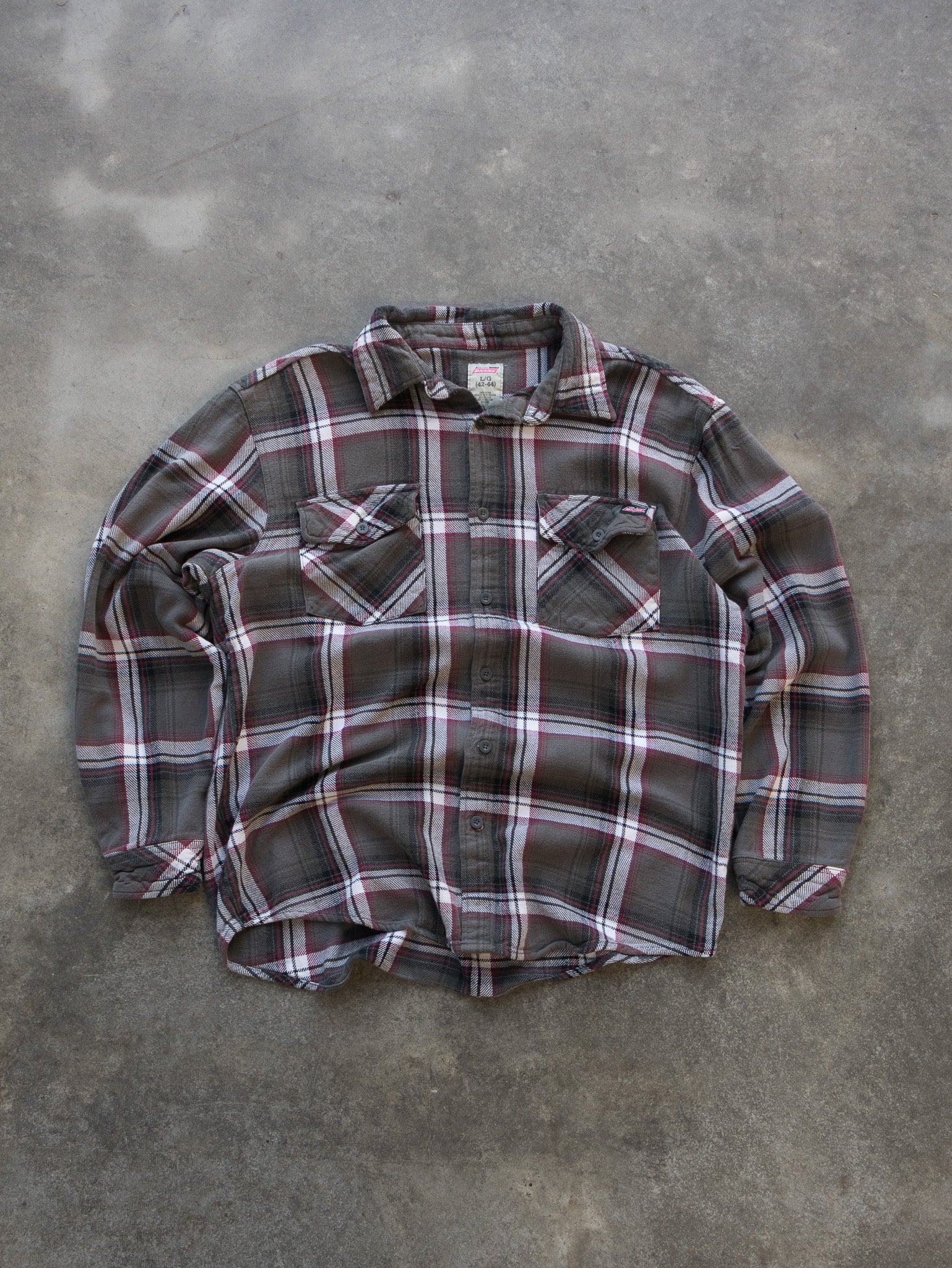 Vintage Dickies Grey & Red Plaid Flannel Shirt (L)