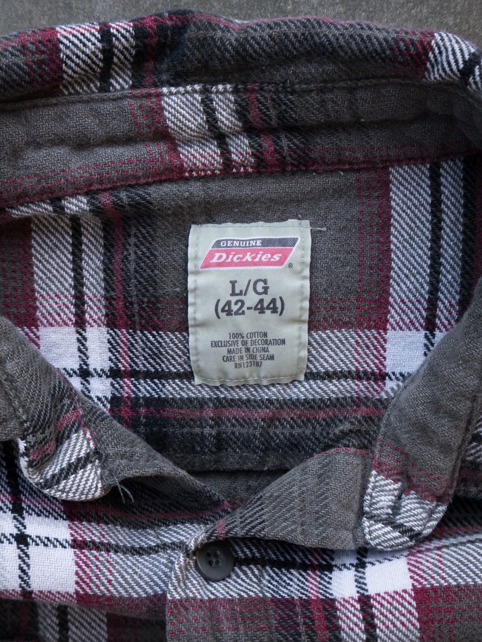 Vintage Dickies Grey & Red Plaid Flannel Shirt (L)