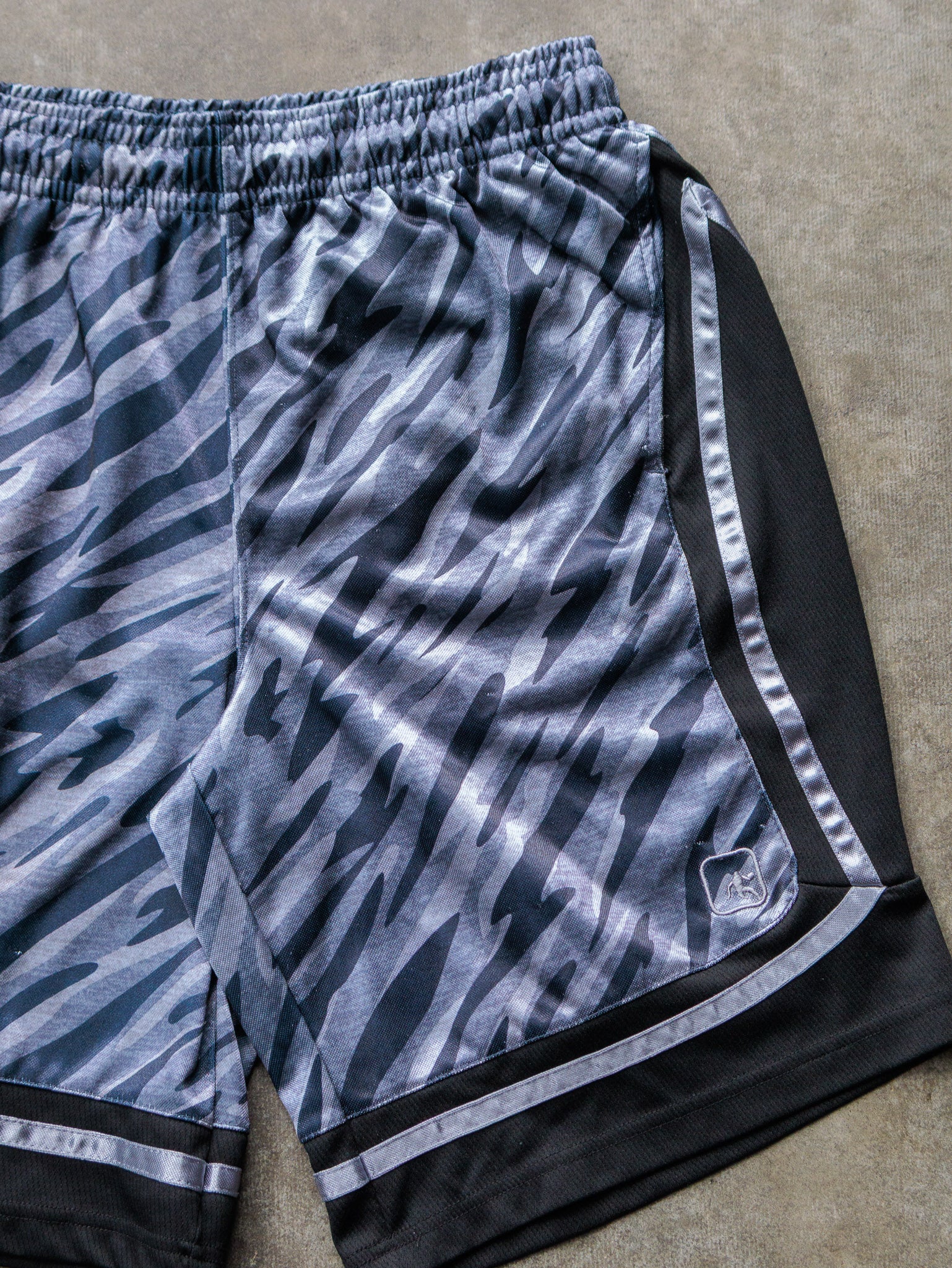 Grey AND1 Tiger Stripe Basketball Shorts (M)