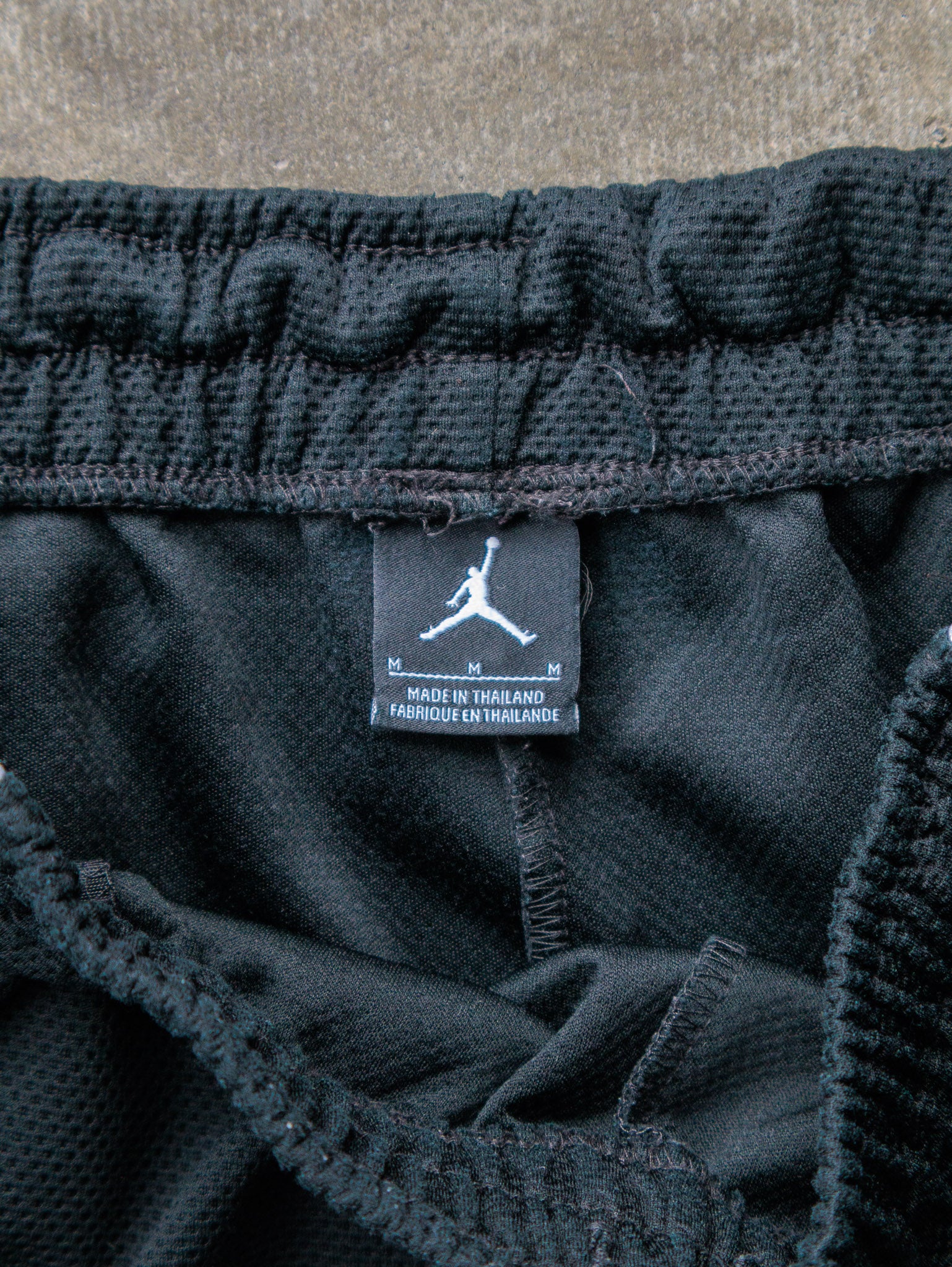 Vintage 00s Black Jordan Basketball Shorts (M)