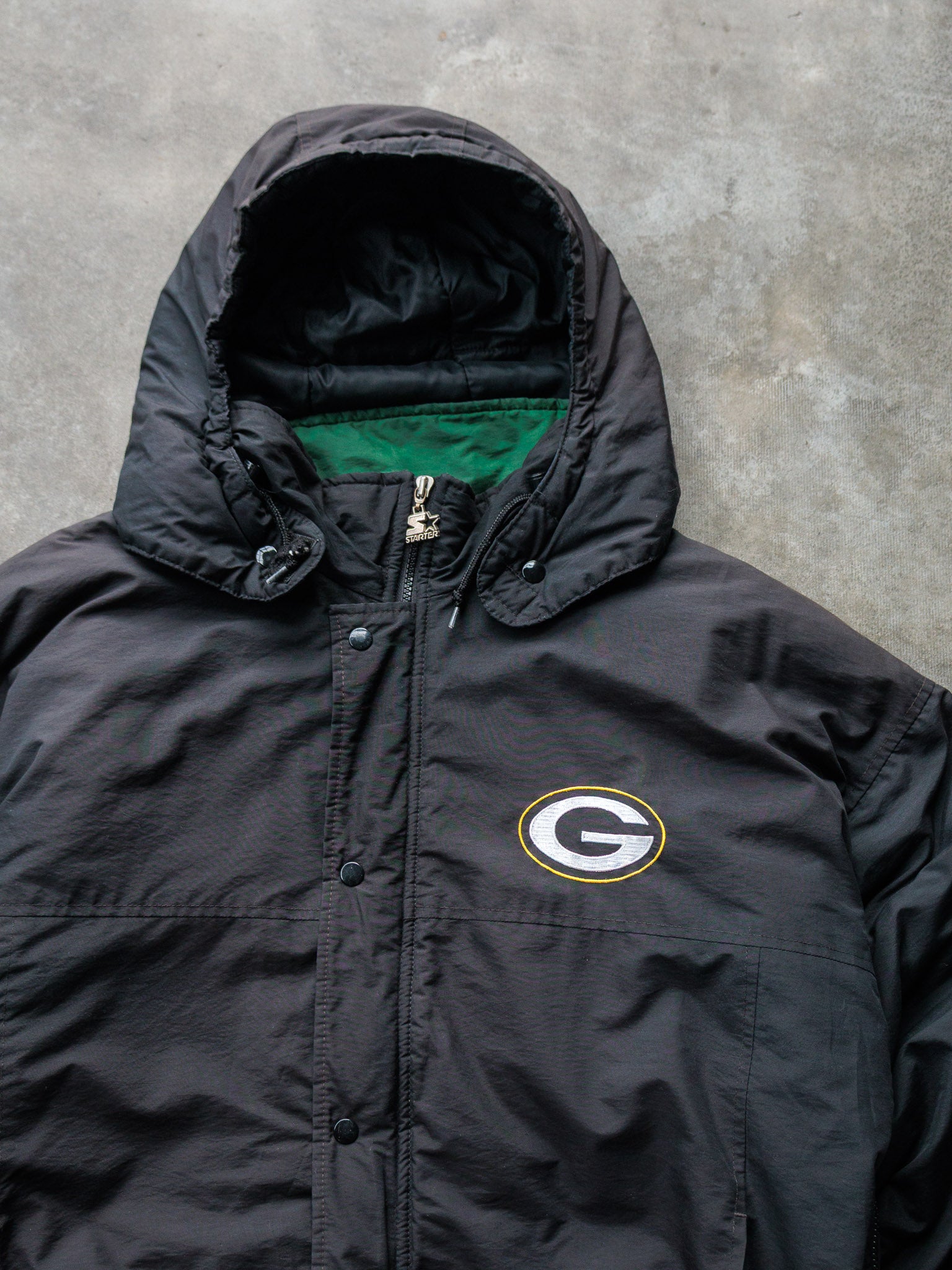 Vintage 90s Black Starter Green Bay Packers Puffer Jacket (L)