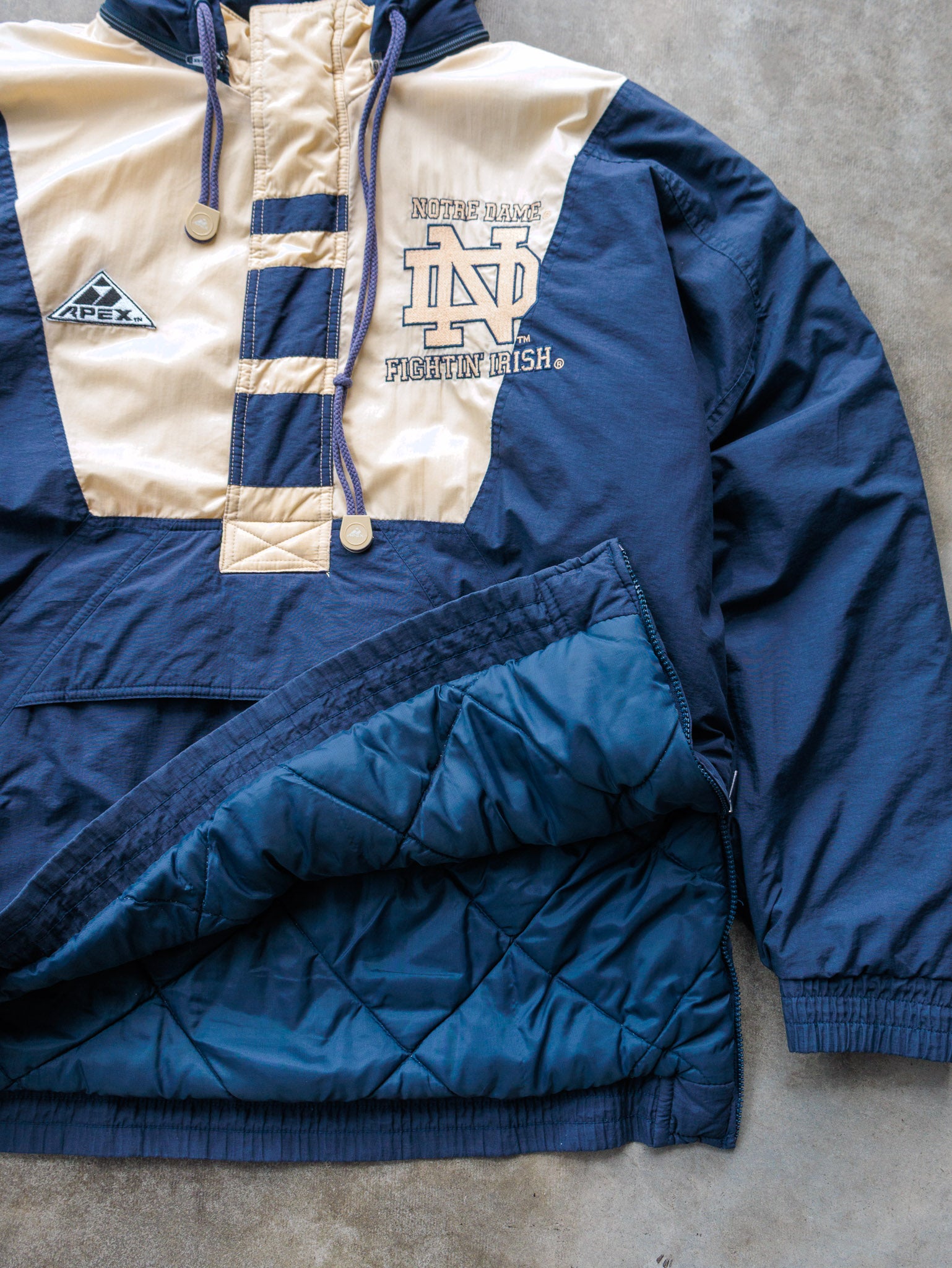 Vintage 90s Blue & Cream Apex One Notre Dame Fighting Irish Puffer Jacket (XL)