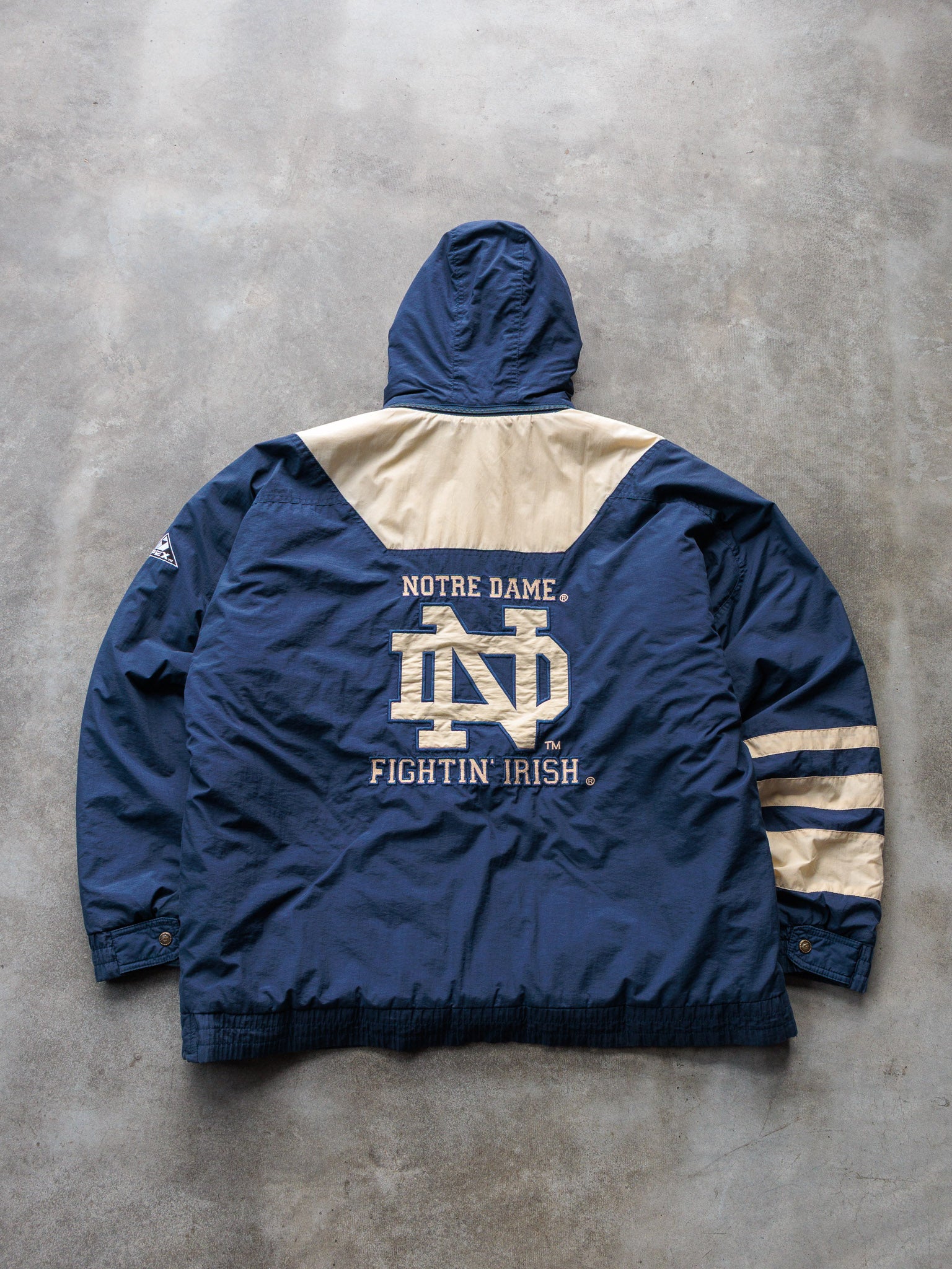 Vintage 90s Blue & Cream Apex One Notre Dame Fighting Irish Puffer Jacket (XL)