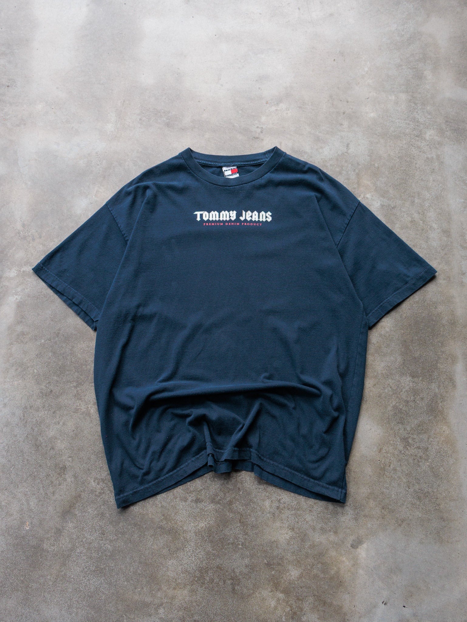 Vintage 90s Navy Tommy Hilfiger Tee (2XL)