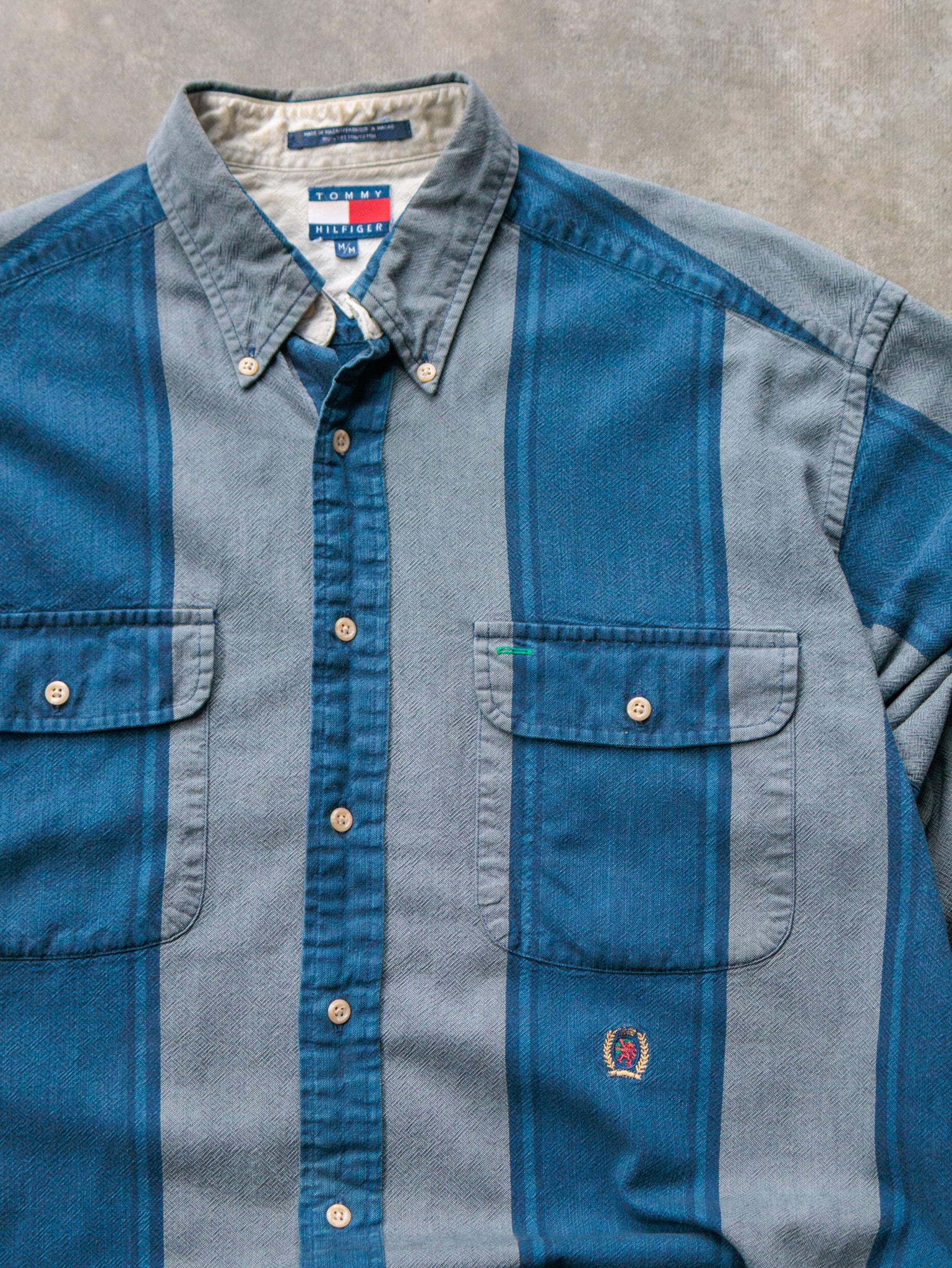 Vintage 90s Grey & Blue Tommy Hilfiger Shirt (M)