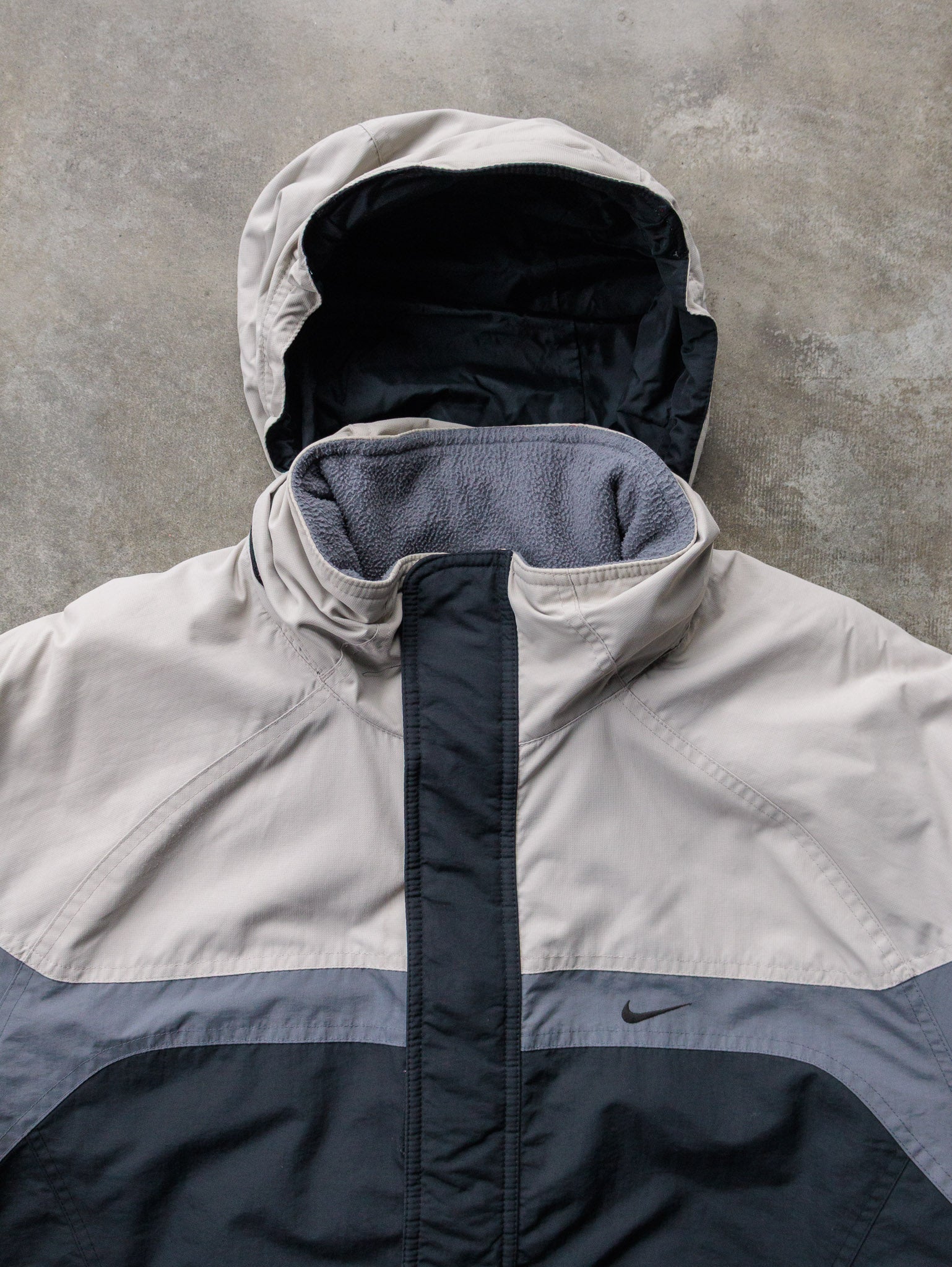 Vintage 00s Black, Grey & Beige Nike Jacket (M)