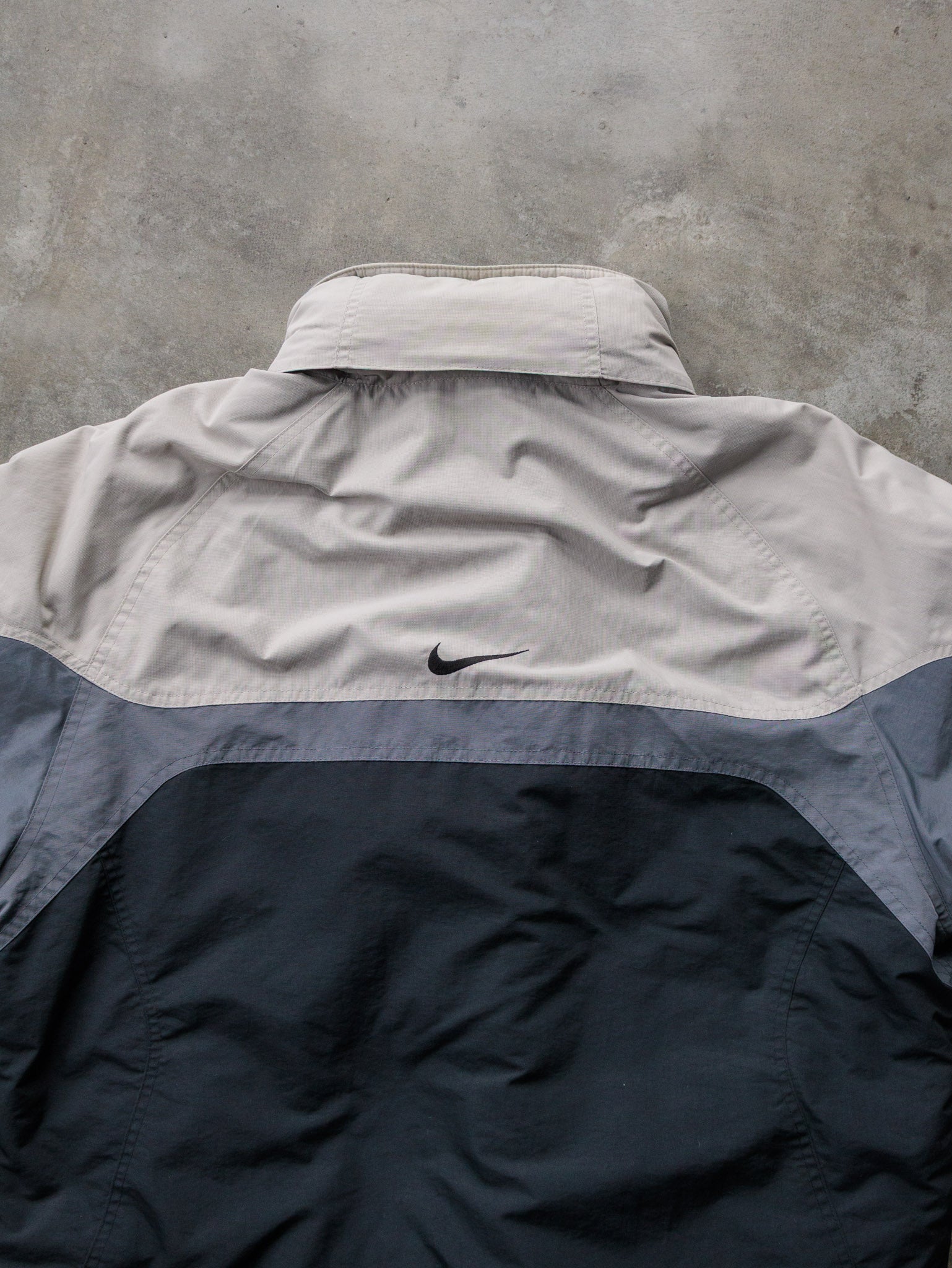 Vintage 00s Black, Grey & Beige Nike Jacket (M)