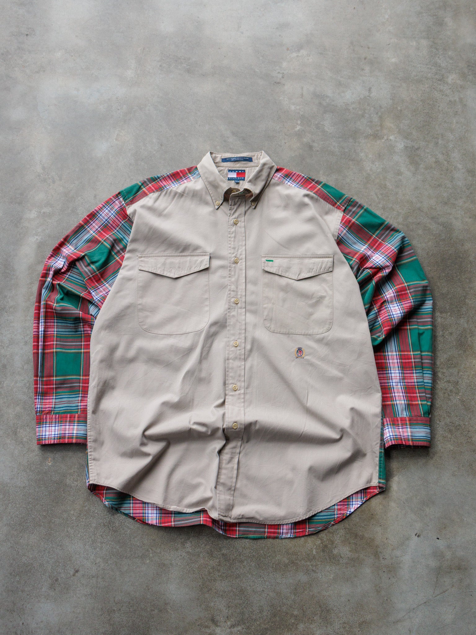 Vintage 90s Beige & Plaid Tommy Hilfiger Shirt (M)