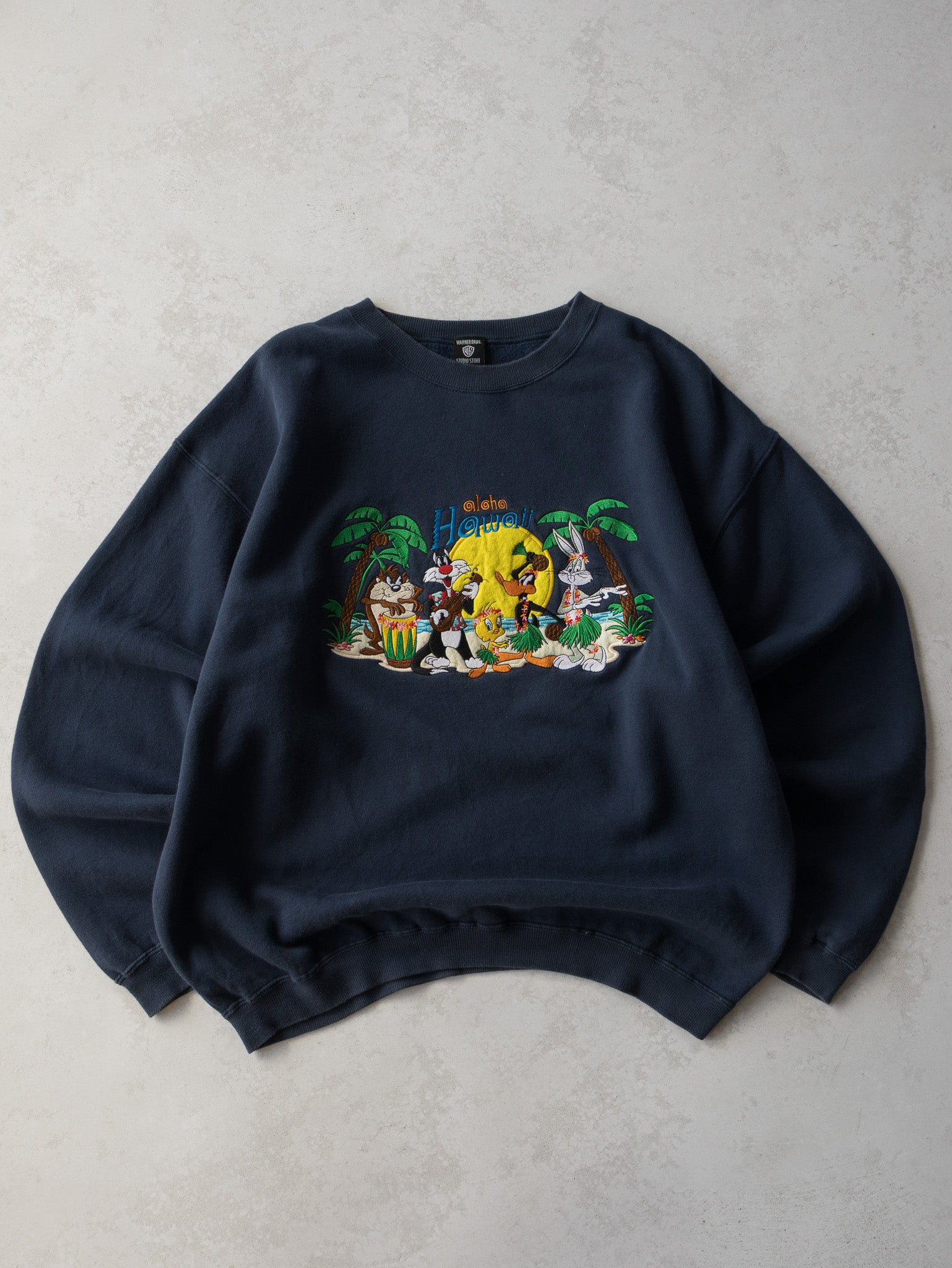 Vintage Looney Tunes Hawaii Sweatshirt (2XL)