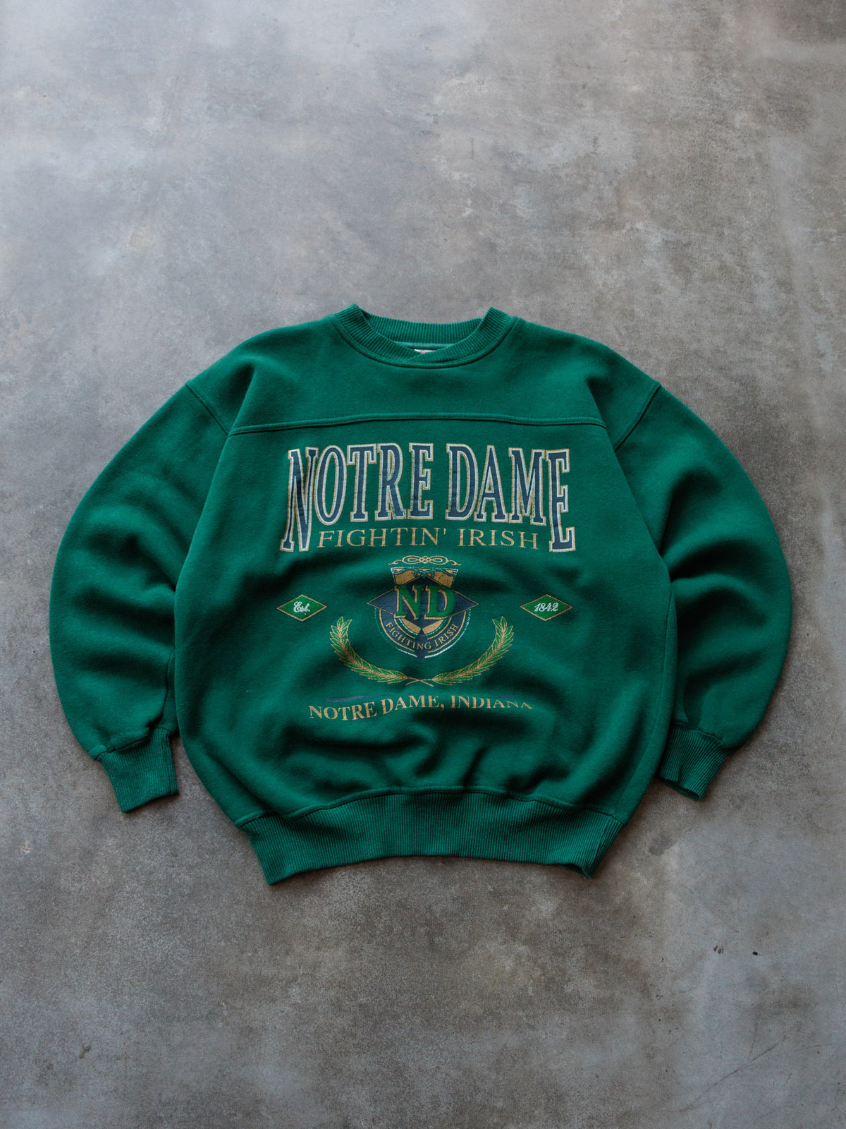 Vintage 90s Green Notre Dame Fighting Irish Sweatshirt (M)