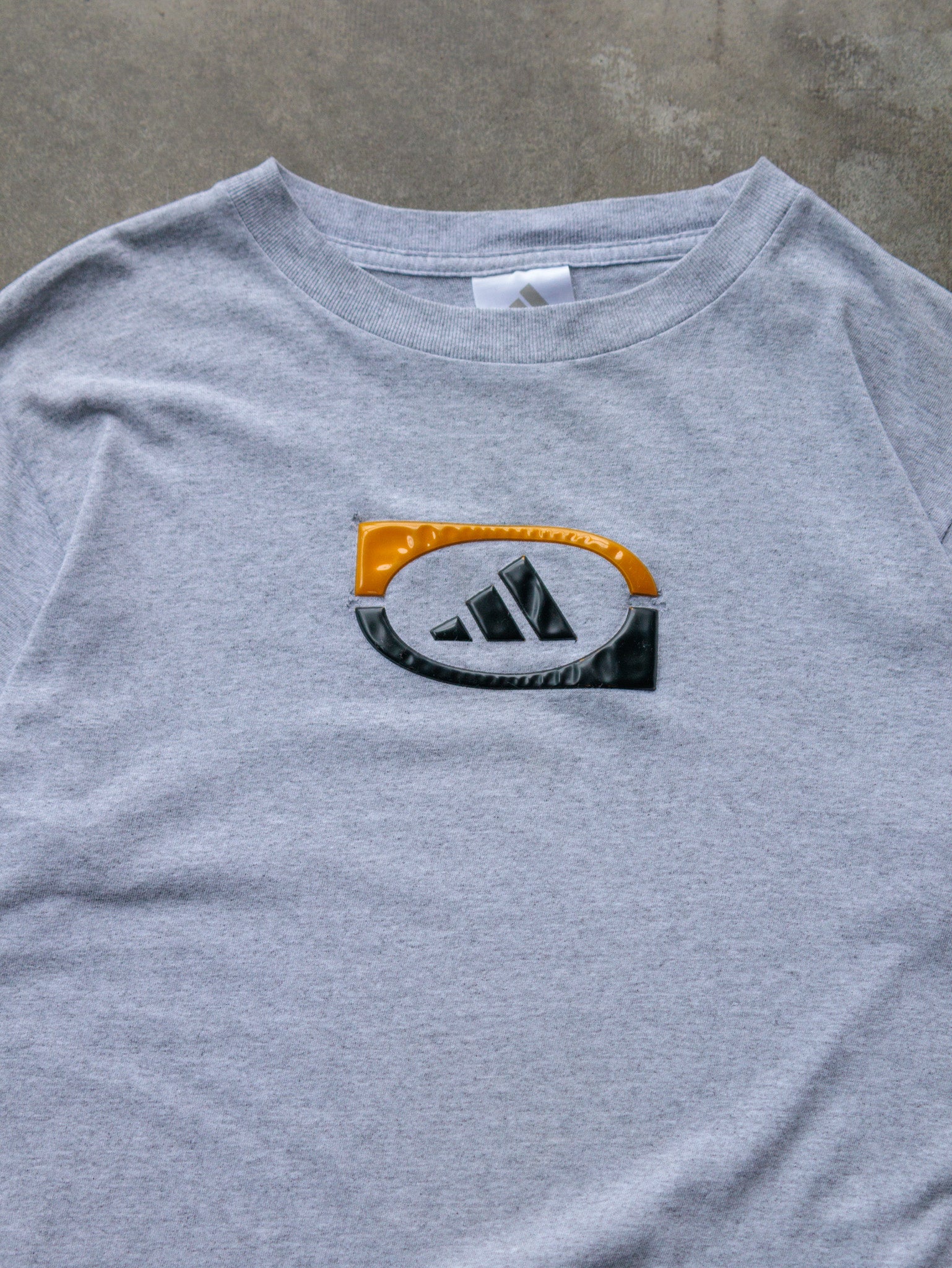 Vintage 00s Grey Adidas Tee (XL)