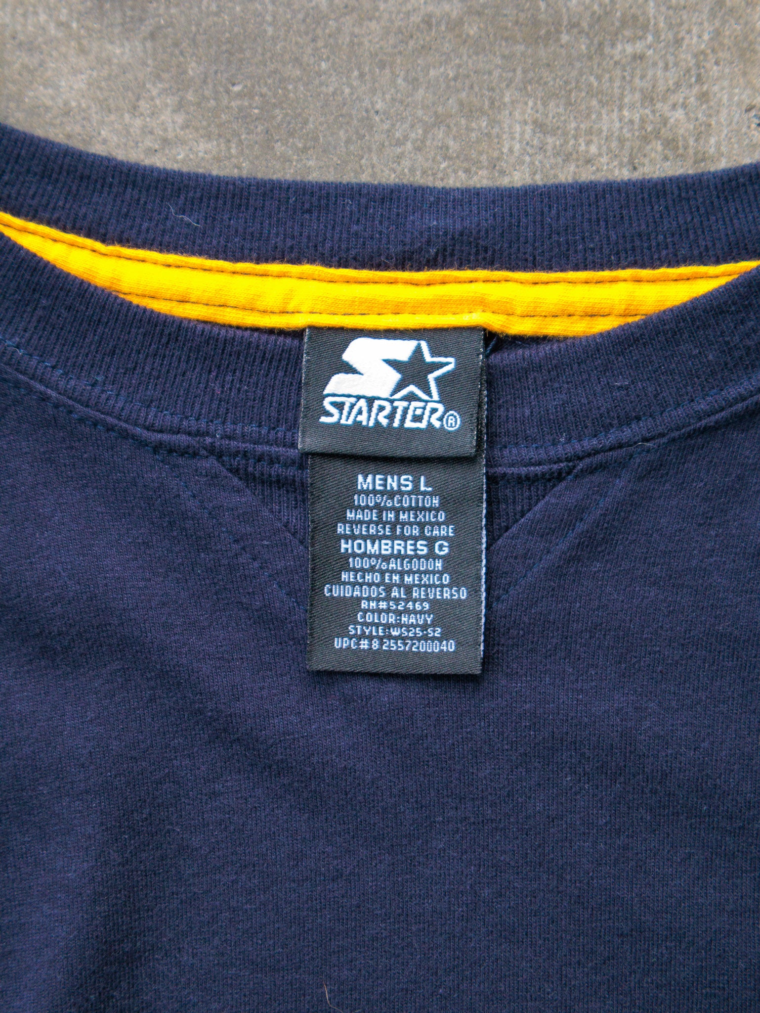 Vintage 00s Navy Starter Tee (L)