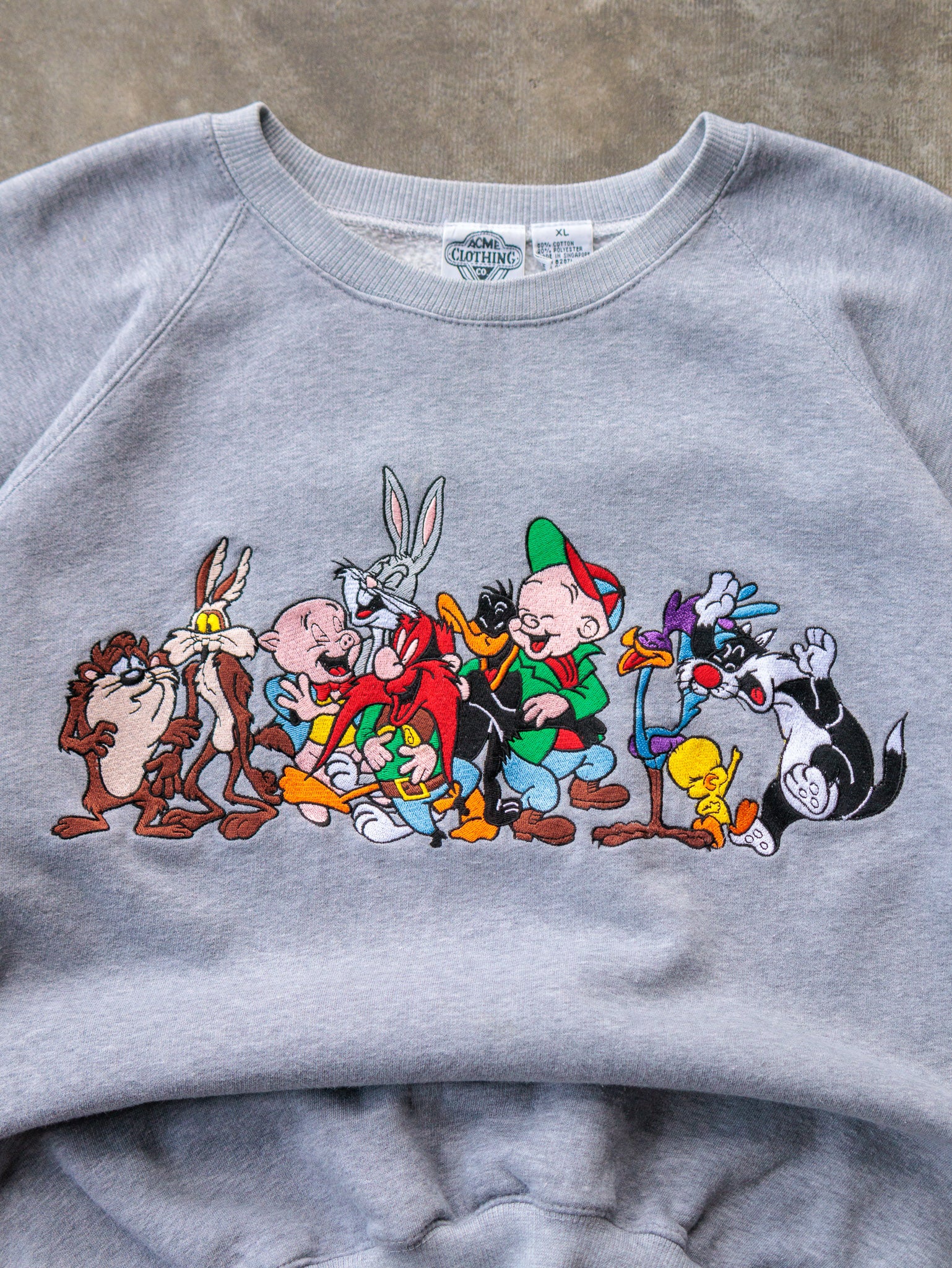 Vintage 90s Grey Looney Tunes Characters Sweatshirt (XL)