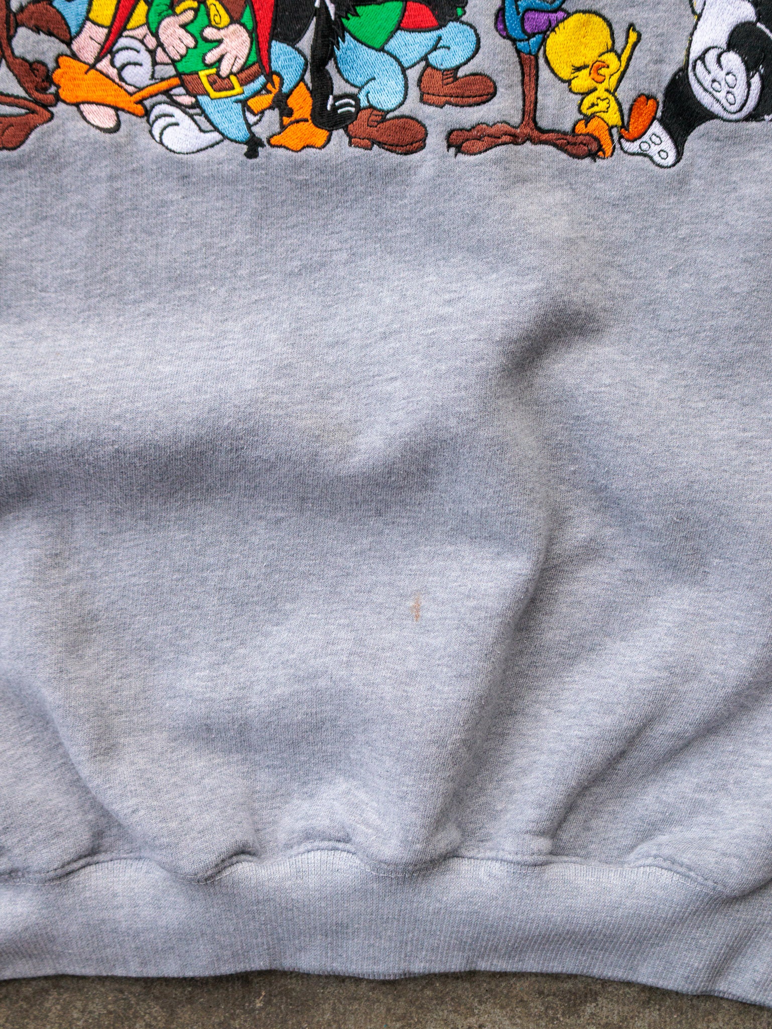 Vintage 90s Grey Looney Tunes Characters Sweatshirt (XL)