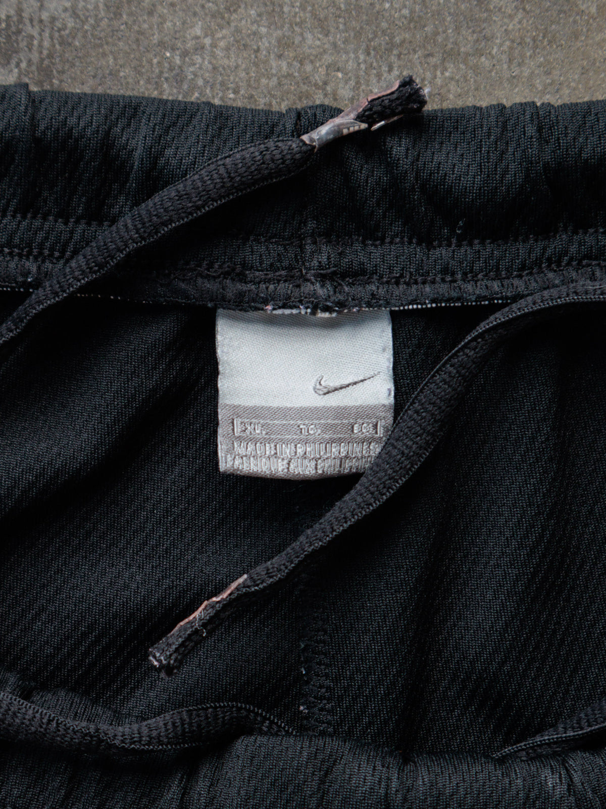 Vintage 00s Black Nike Shorts (-)