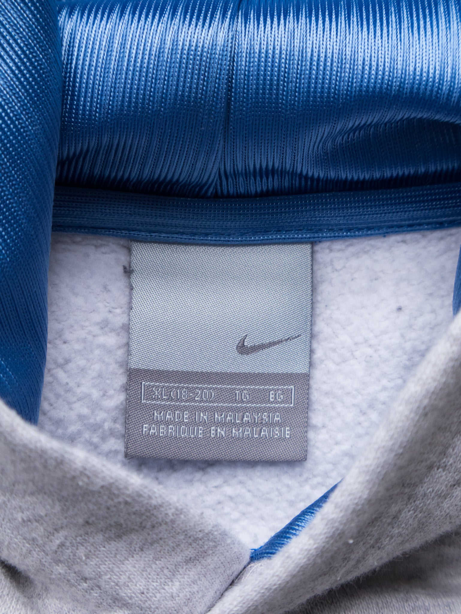 Vintage Grey and Black Nike Hoops Hoodie (16-18Y)