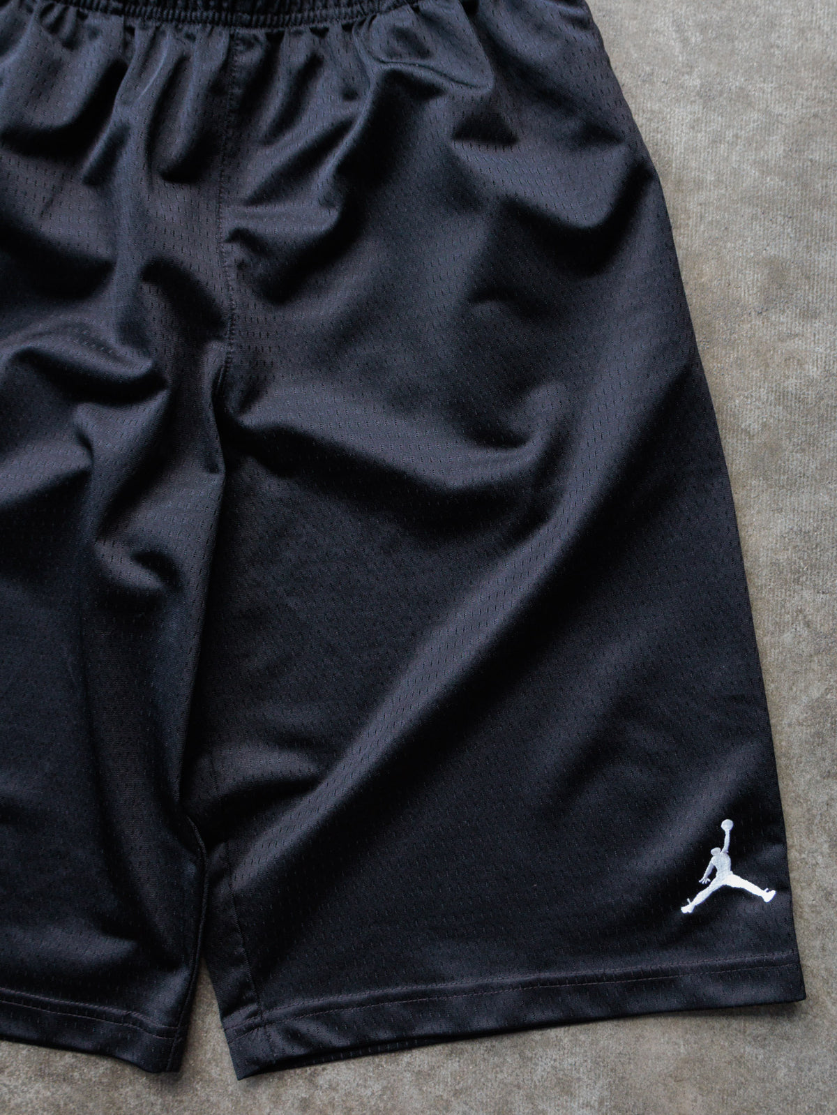 Vintage Black Jordan Basketball Shorts (13-15Y)