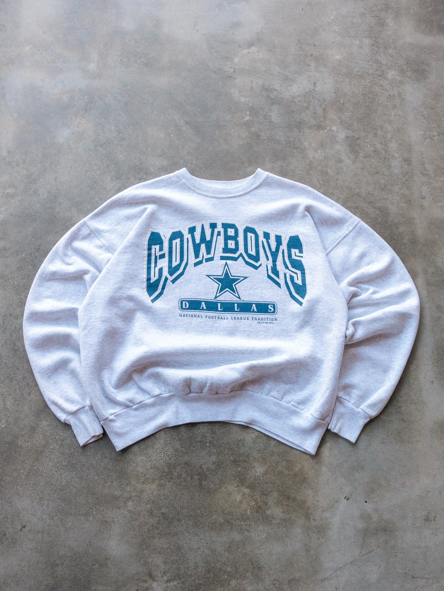 Vintage 1997 Hanes Dallas Cowboys Sweatshirt (XL)