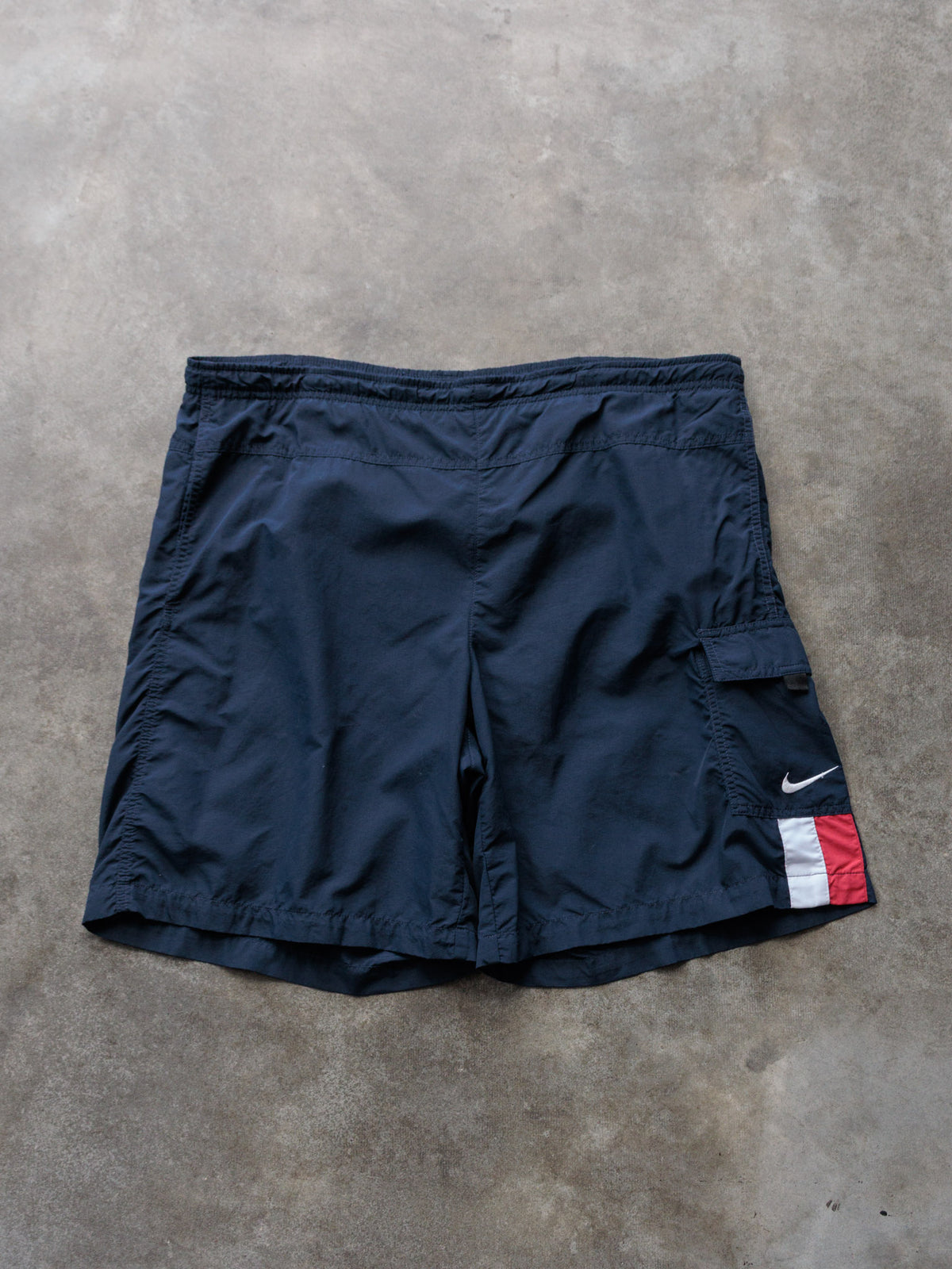 Vintage 00s Navy Nike Cargo Swim Shorts (M)