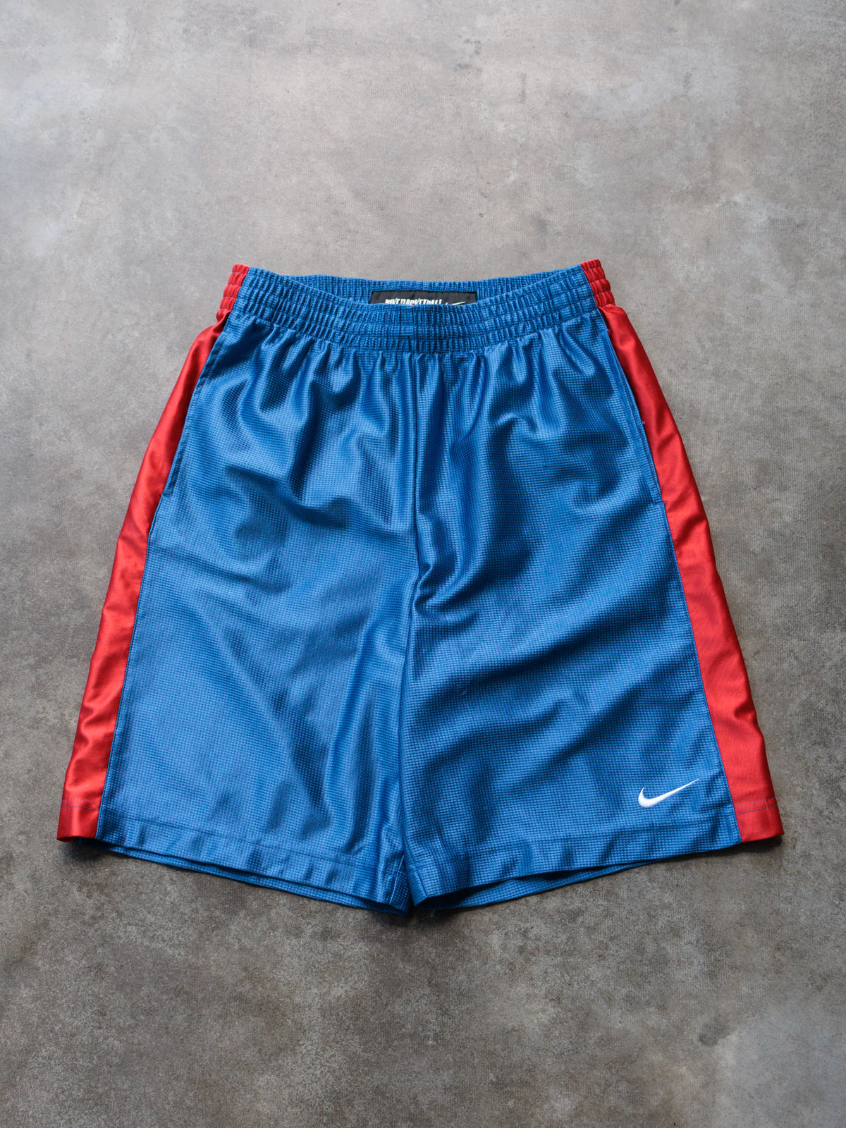 Vintage 00s Blue Nike Basketball Shorts (M)