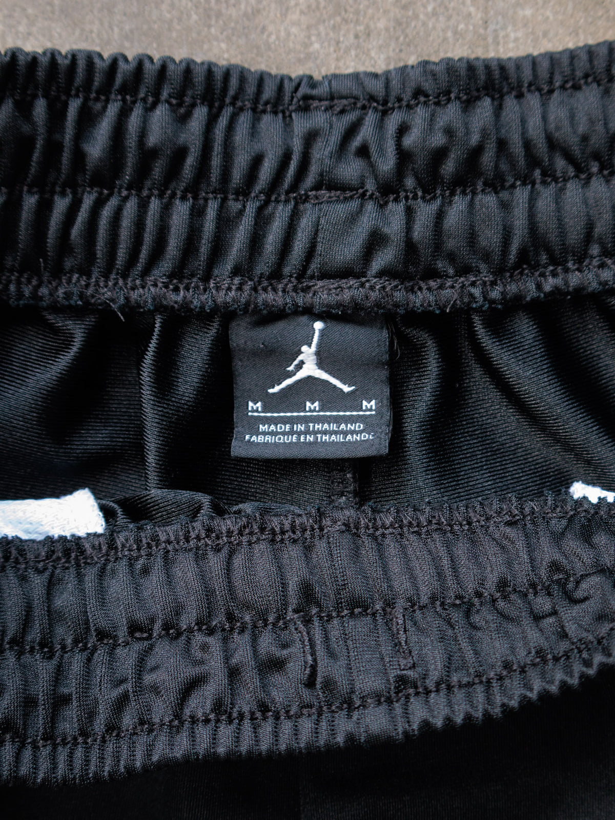 Vintage 00s Black Jordan Basketball Shorts (M)