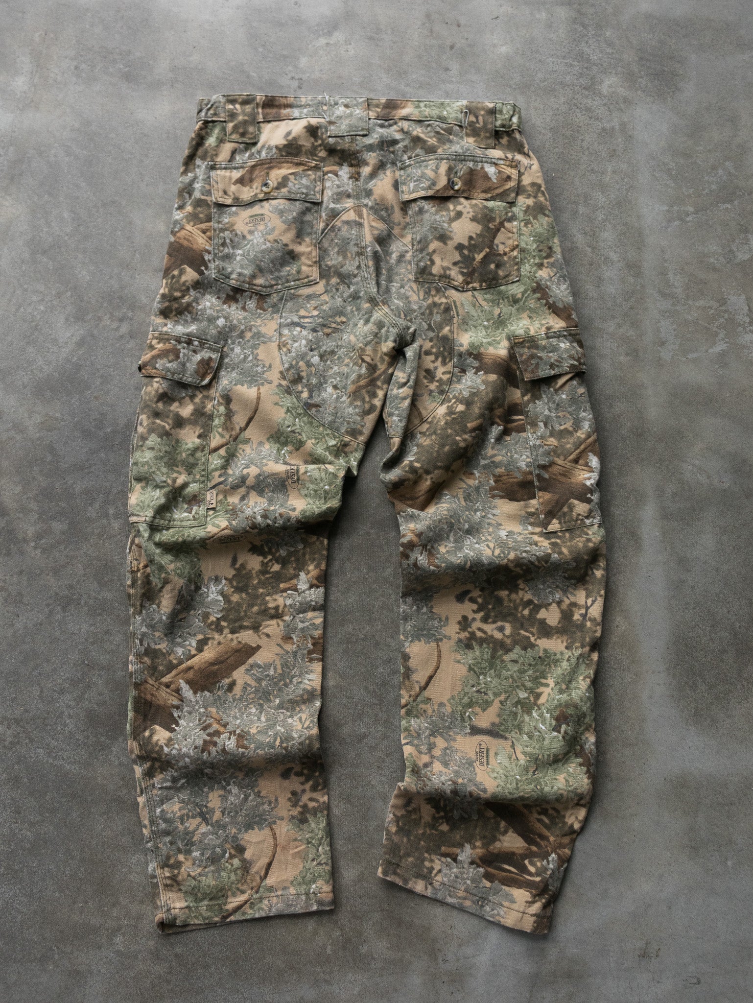 Vintage King's Camo Desert Shadow Cargo Pants (M)