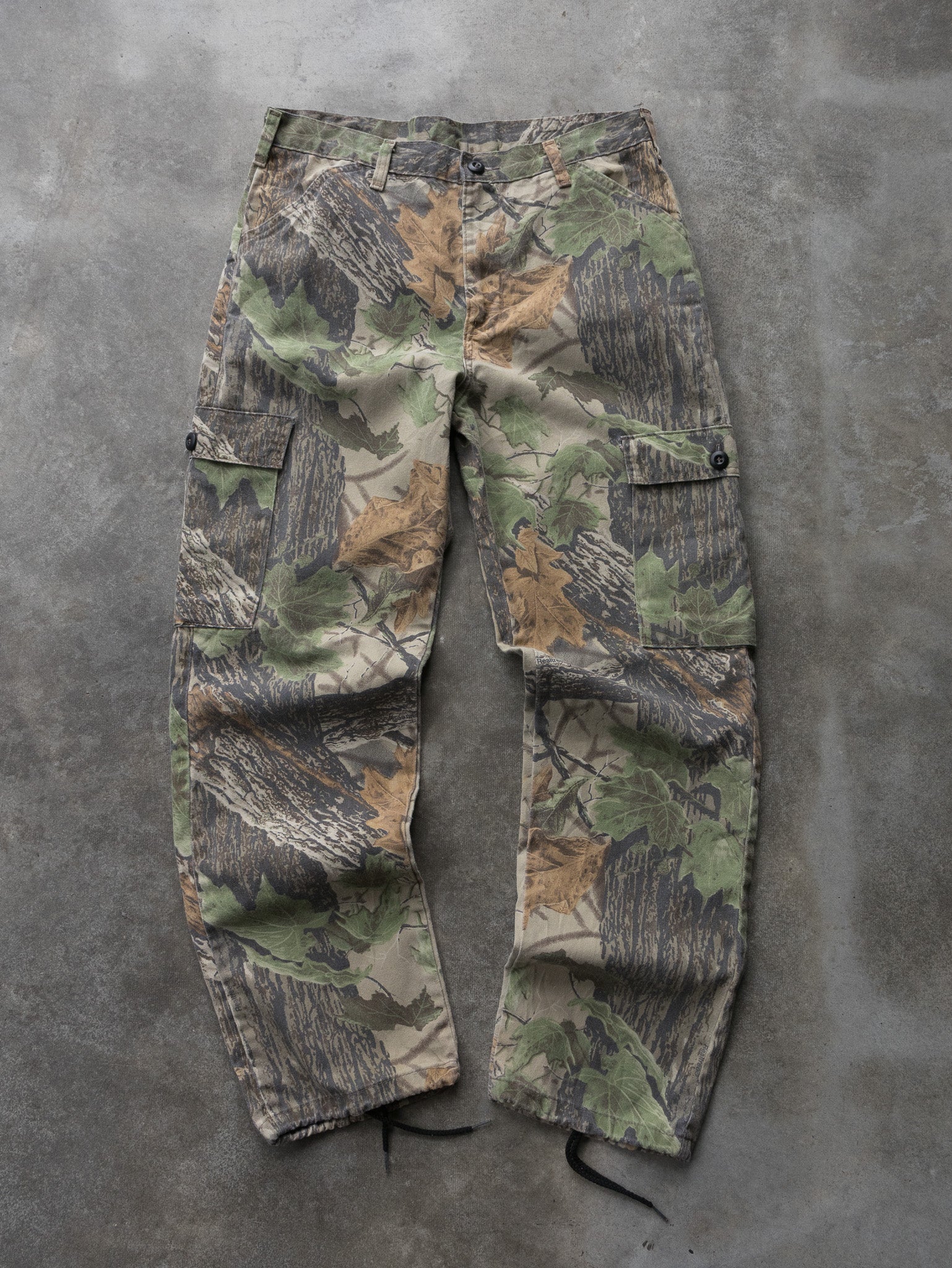 Vintage 90s Liberty Realtree Cargo Camo Pants (W32-34)