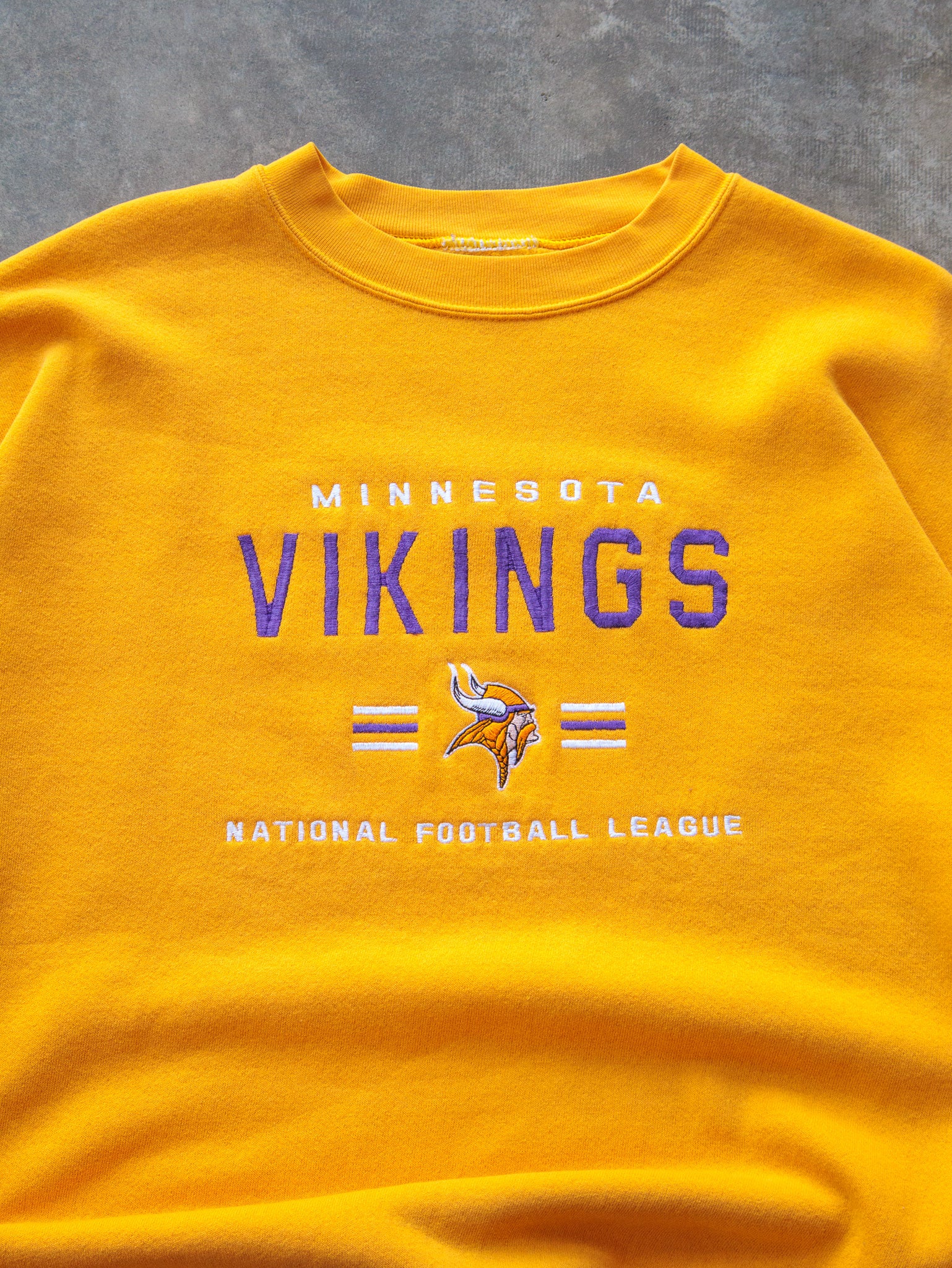 Vintage Yellow Minnesota Vikings Sweatshirt (2XL)