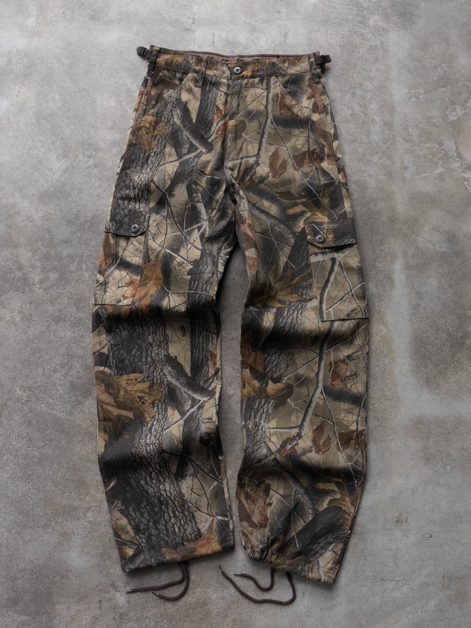 Vintage Liberty Realtree Hardwoods Cargo Camo Pants (W30)