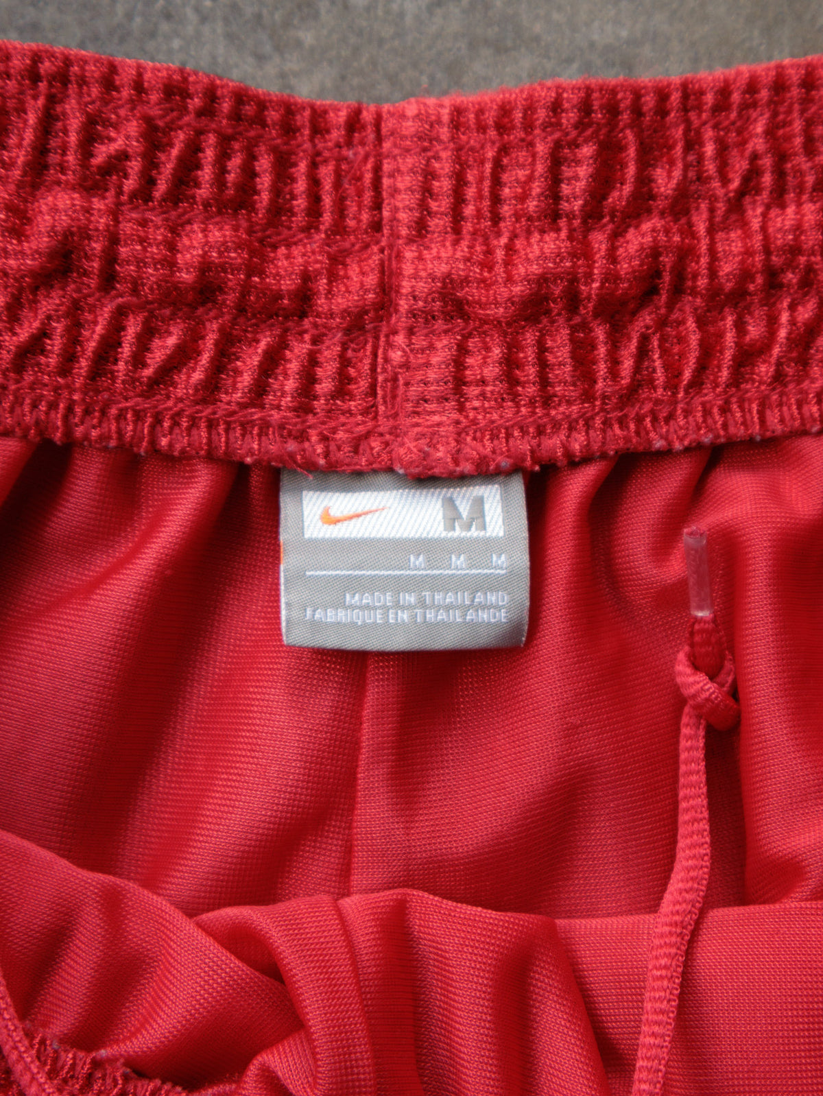 Vintage 00s Red Nike Shorts (M)