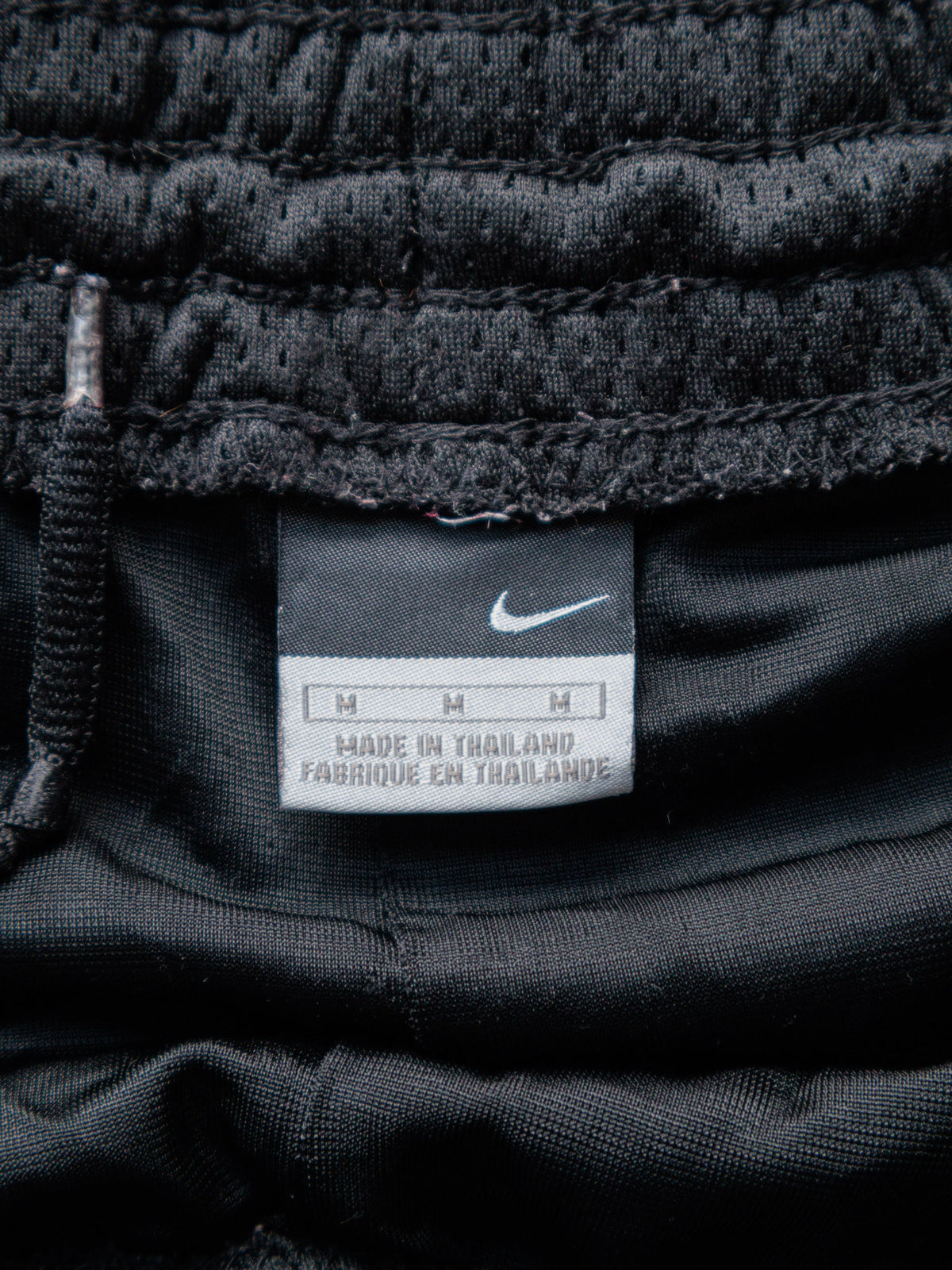 Vintage 00s Black Nike Mesh Shorts (M)