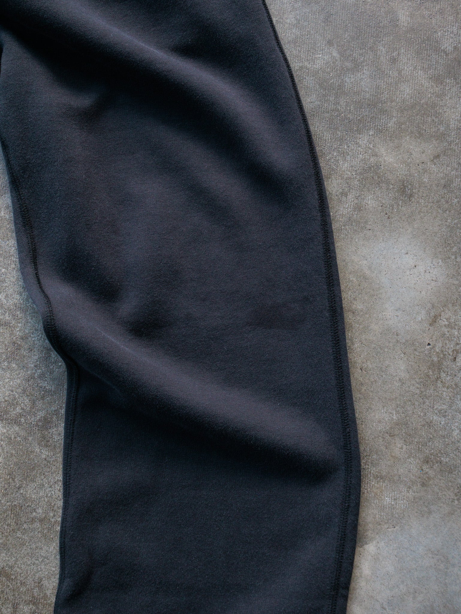 Vintage 00s Black Nike Sweatpants (18-20Y)