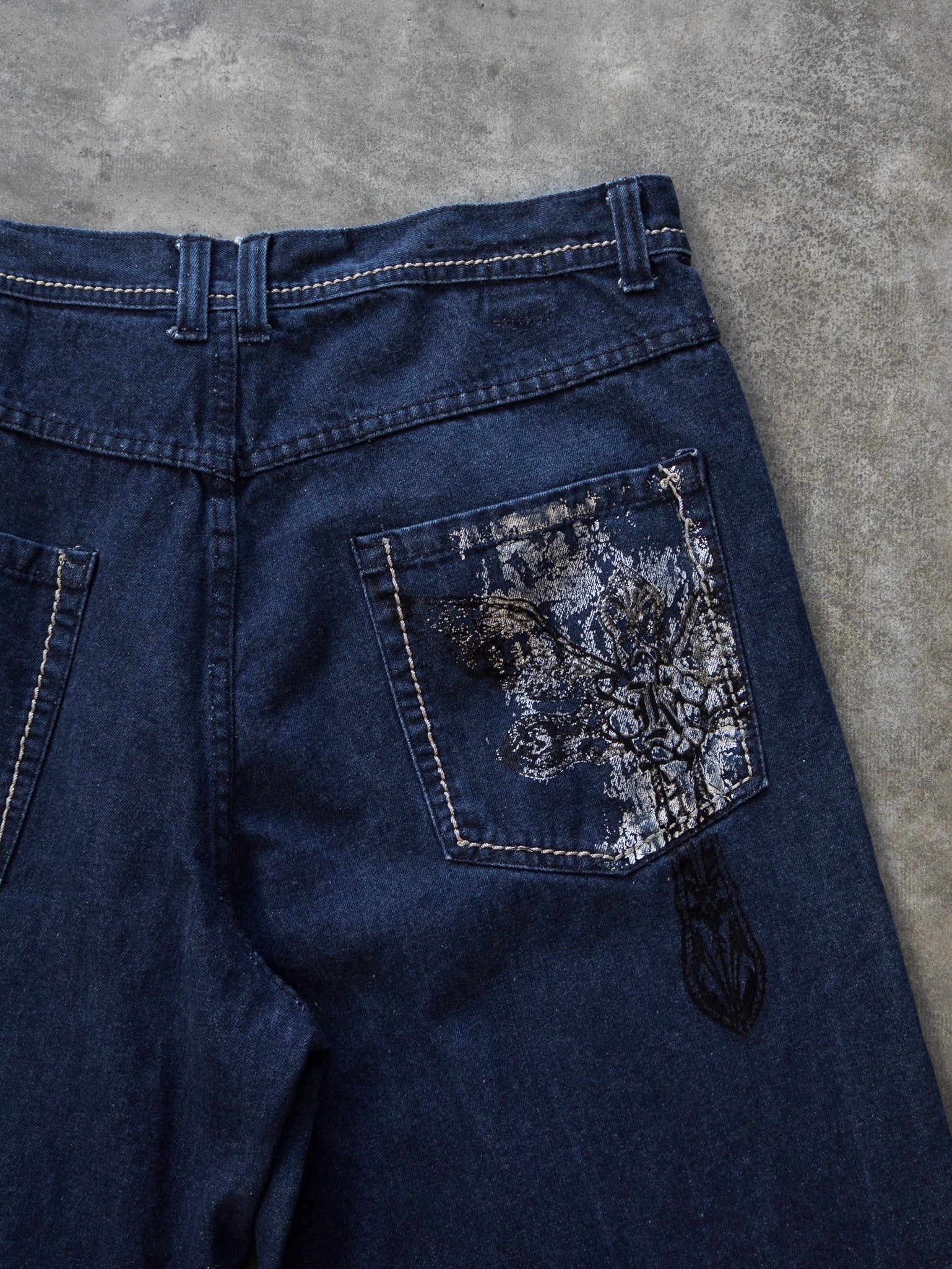 Vintage Dark Wash Karl Kani Denim Jorts (W38)