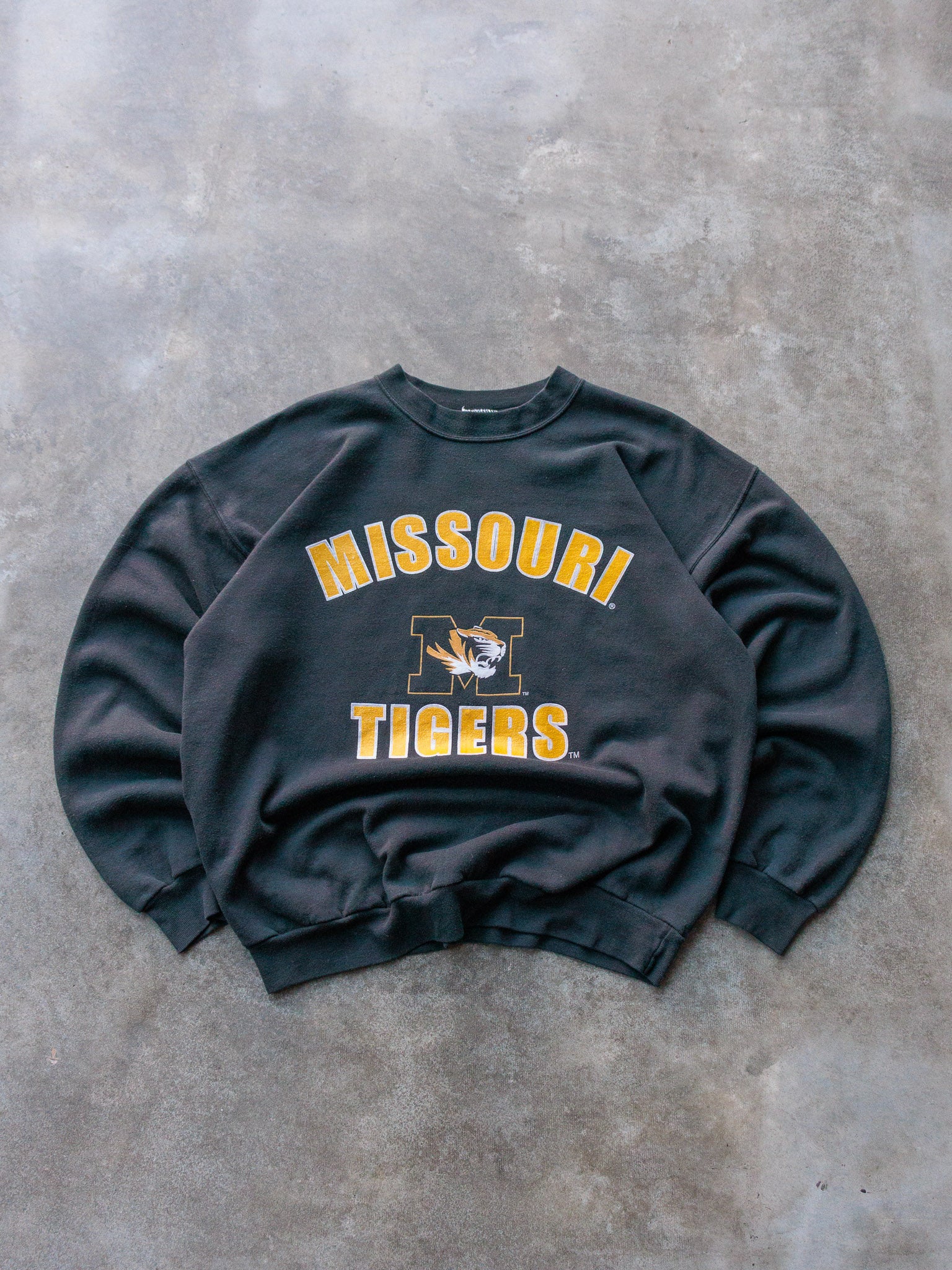 Vintage 00s Black Missouri Tigers Sweatshirt (L)